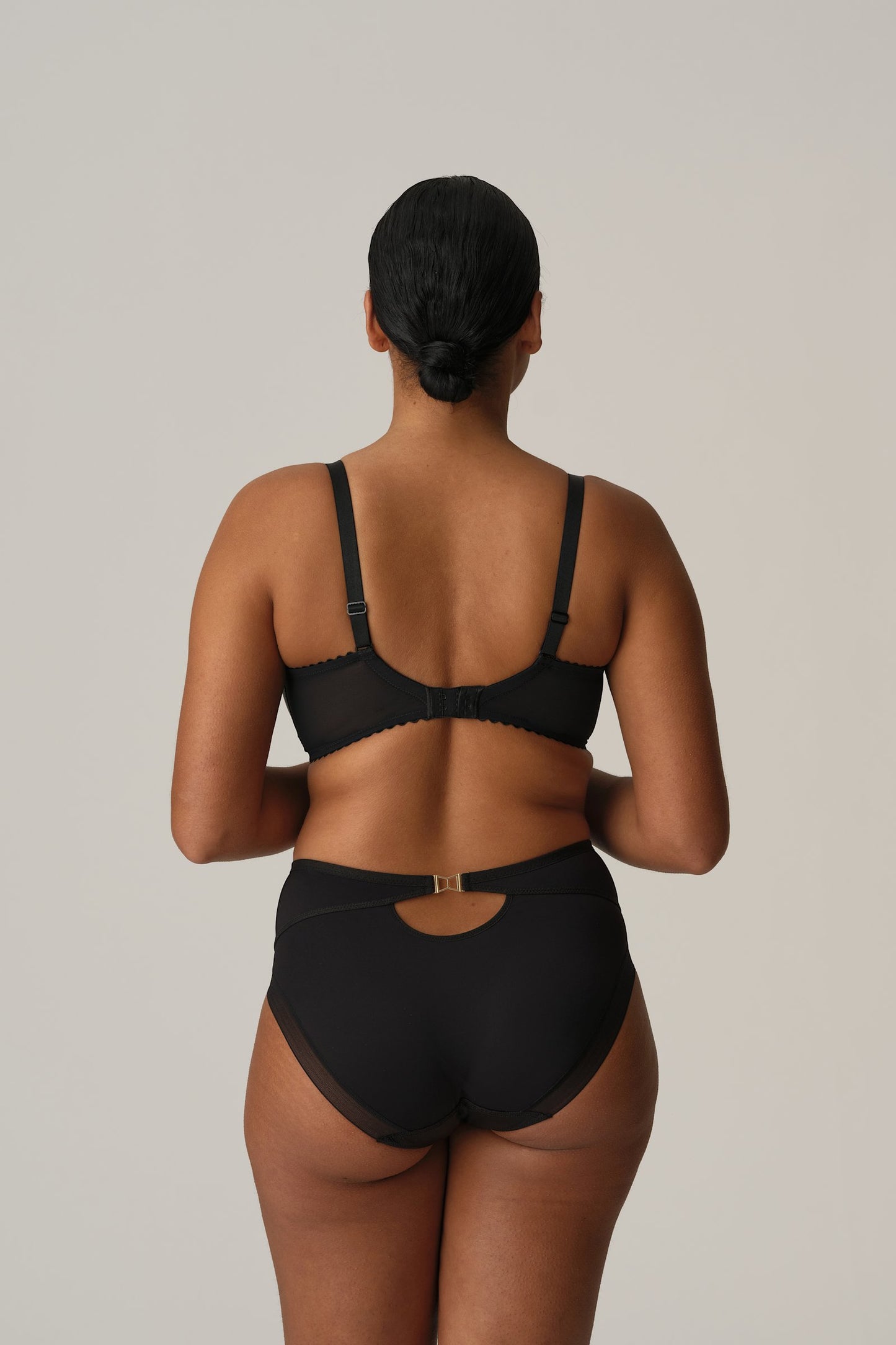 PrimaDonna Vallarta Full Cup Bra on model in Black