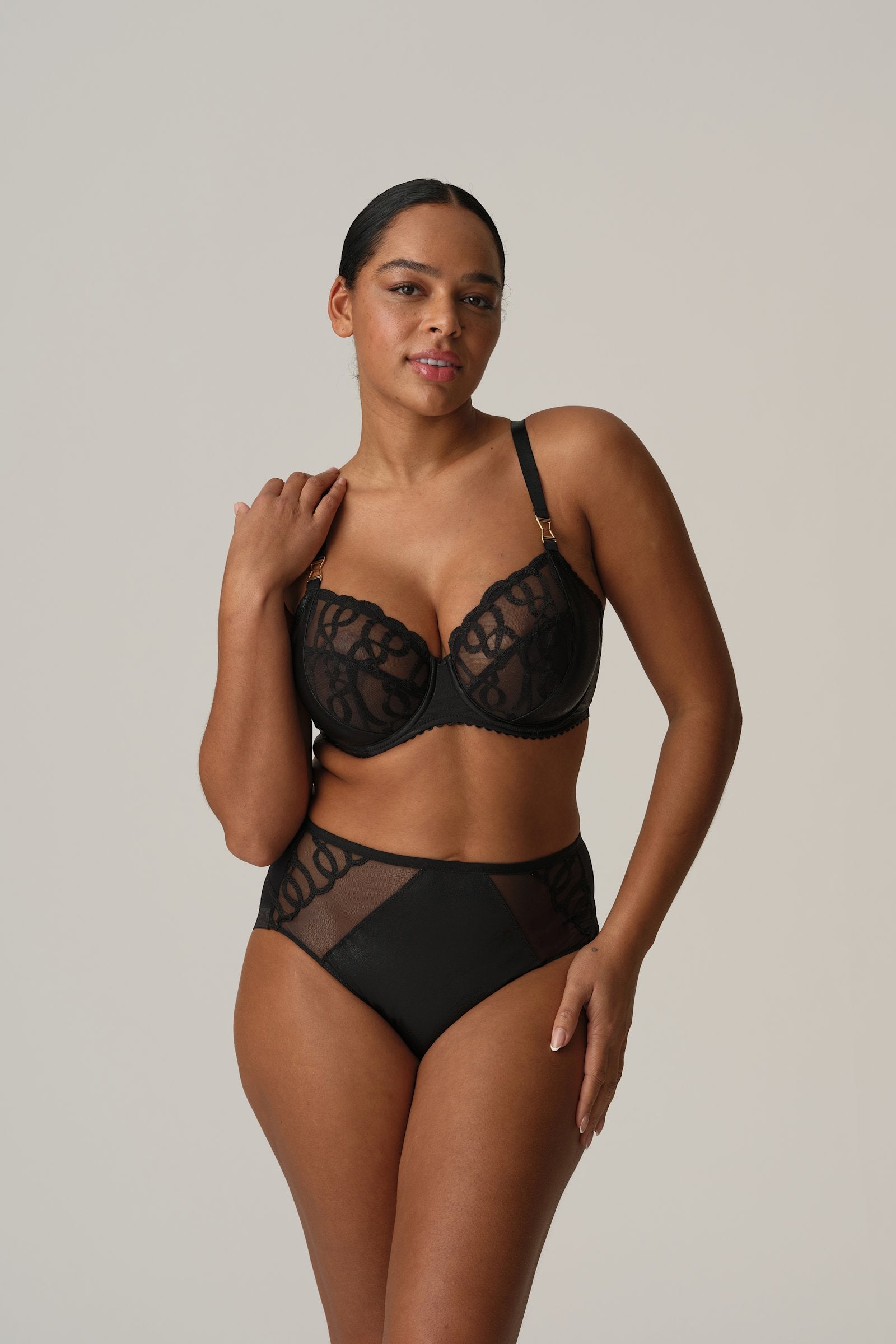 PrimaDonna Vallarta Full Cup Bra on model in Black