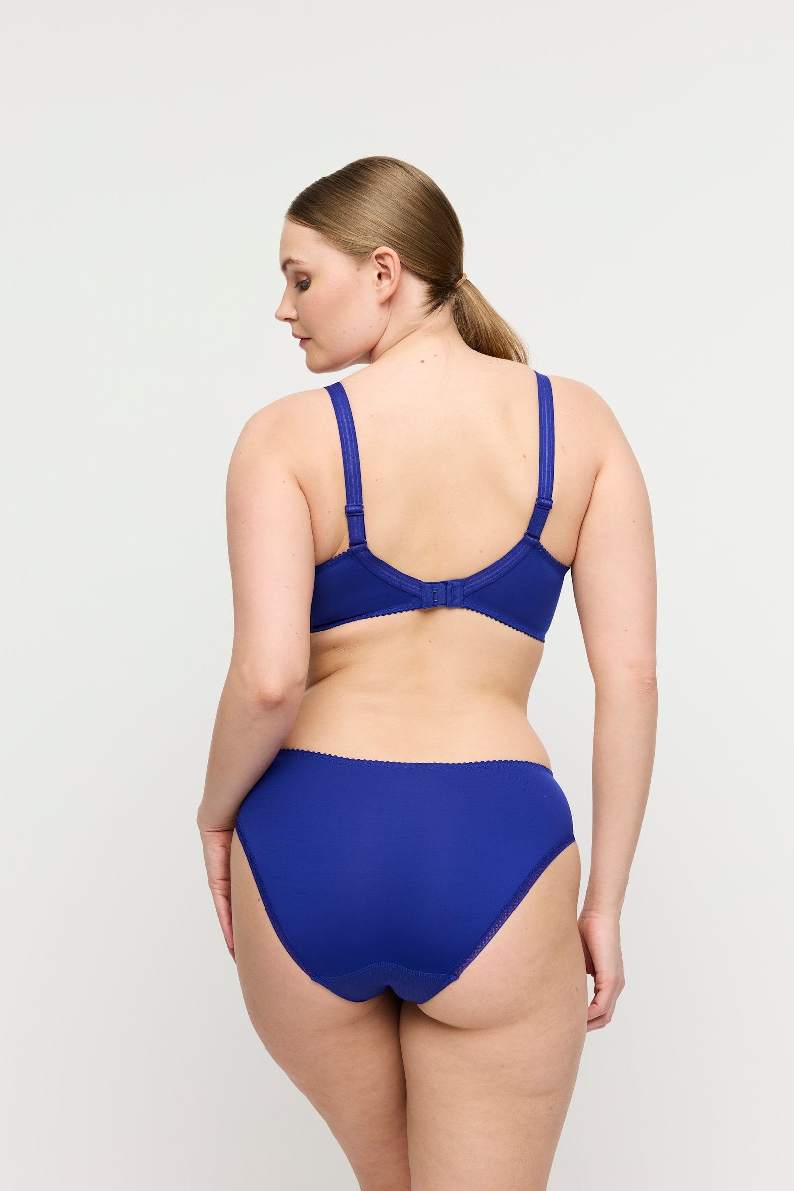 PrimaDonna Deauville Rio Brief on model in Iconic Blue