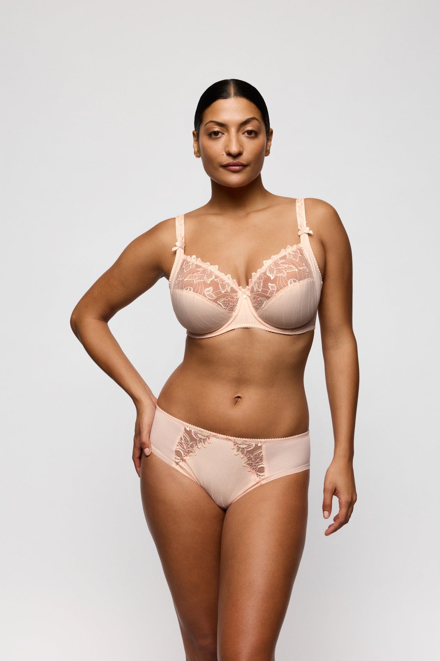 PrimaDonna Deauville Rio Brief on model in Venus