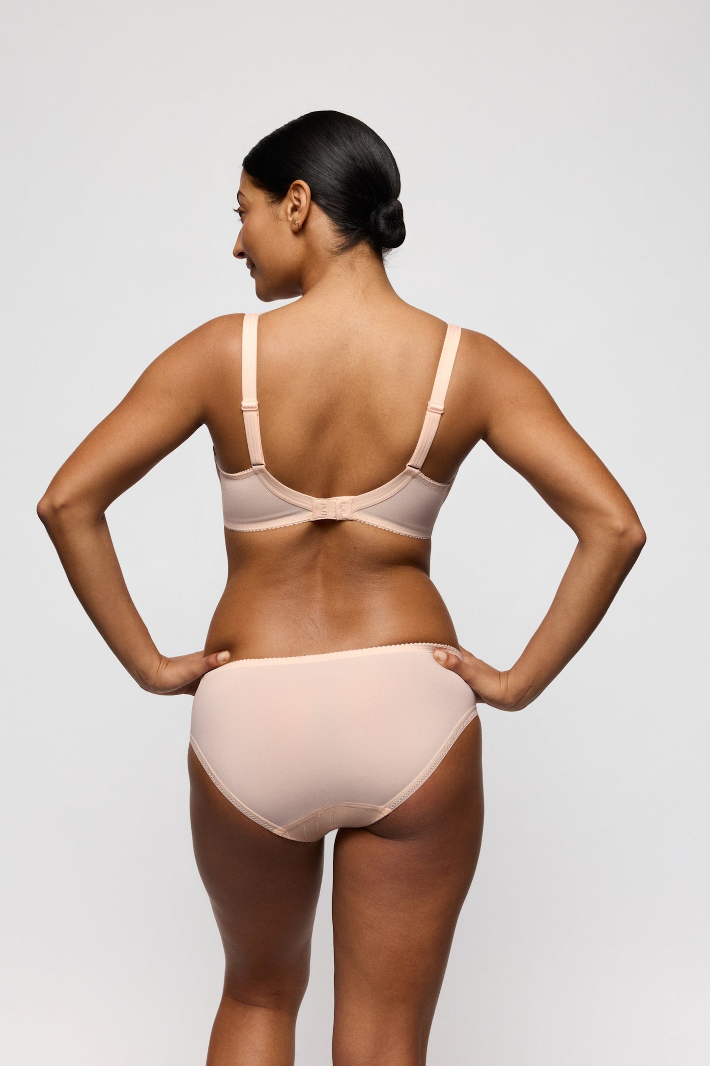 PrimaDonna Deauville Rio Brief on model in Venus