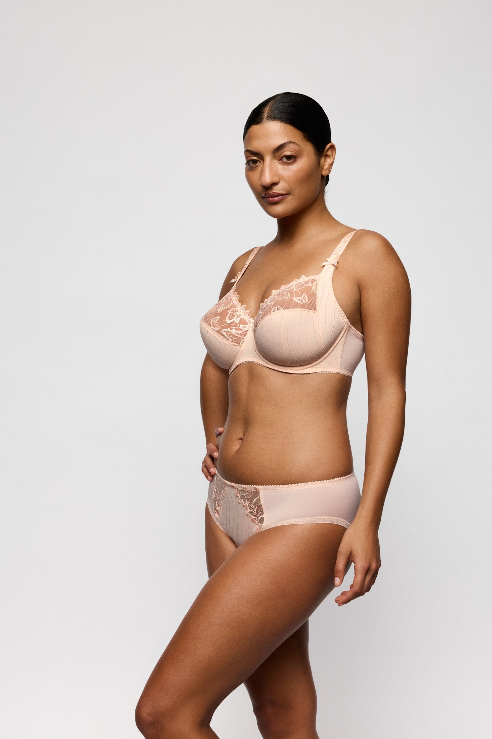 PrimaDonna Deauville Rio Brief on model in Venus