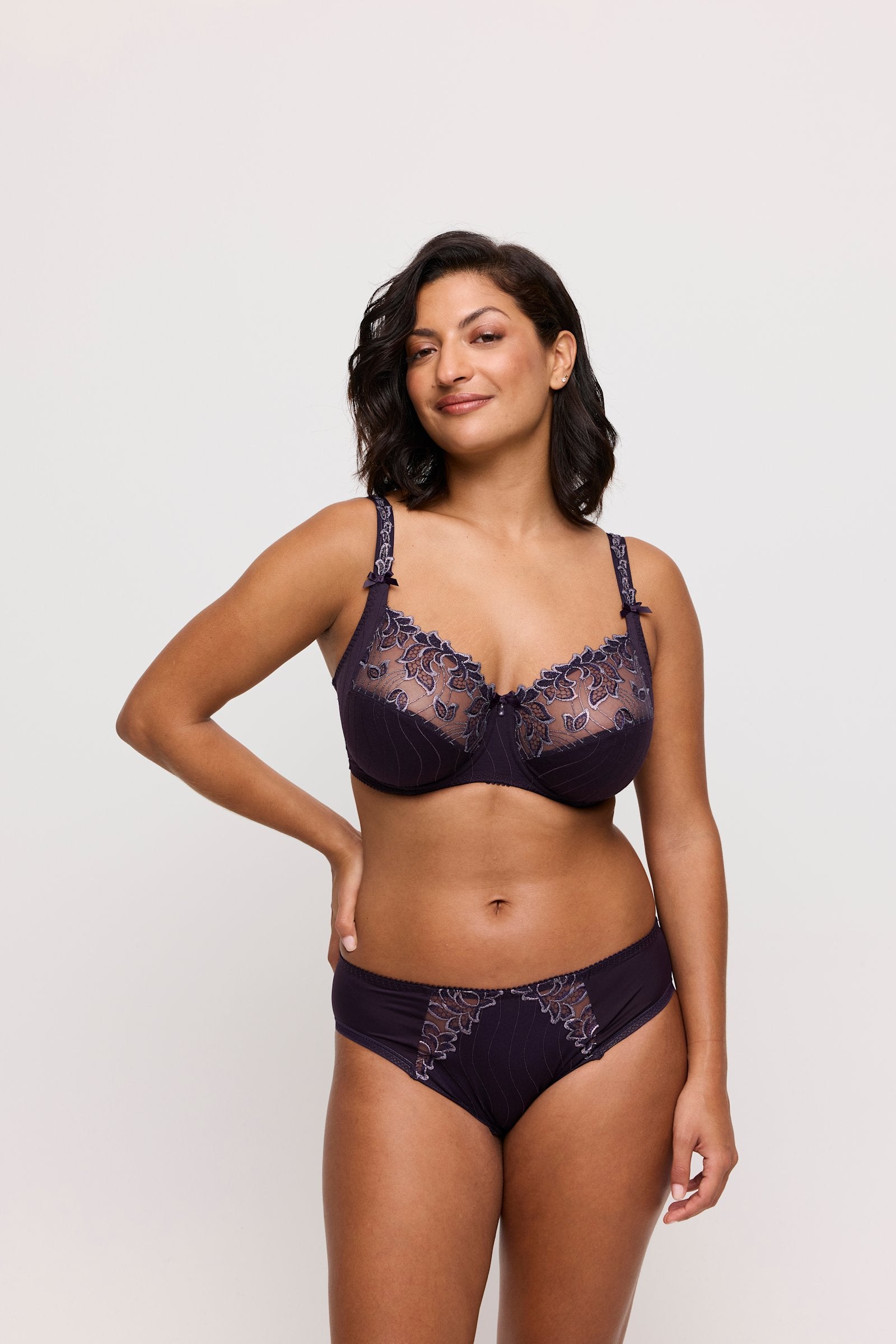 PrimaDonna Deauville Rio Brief on model in Amethyst Gem