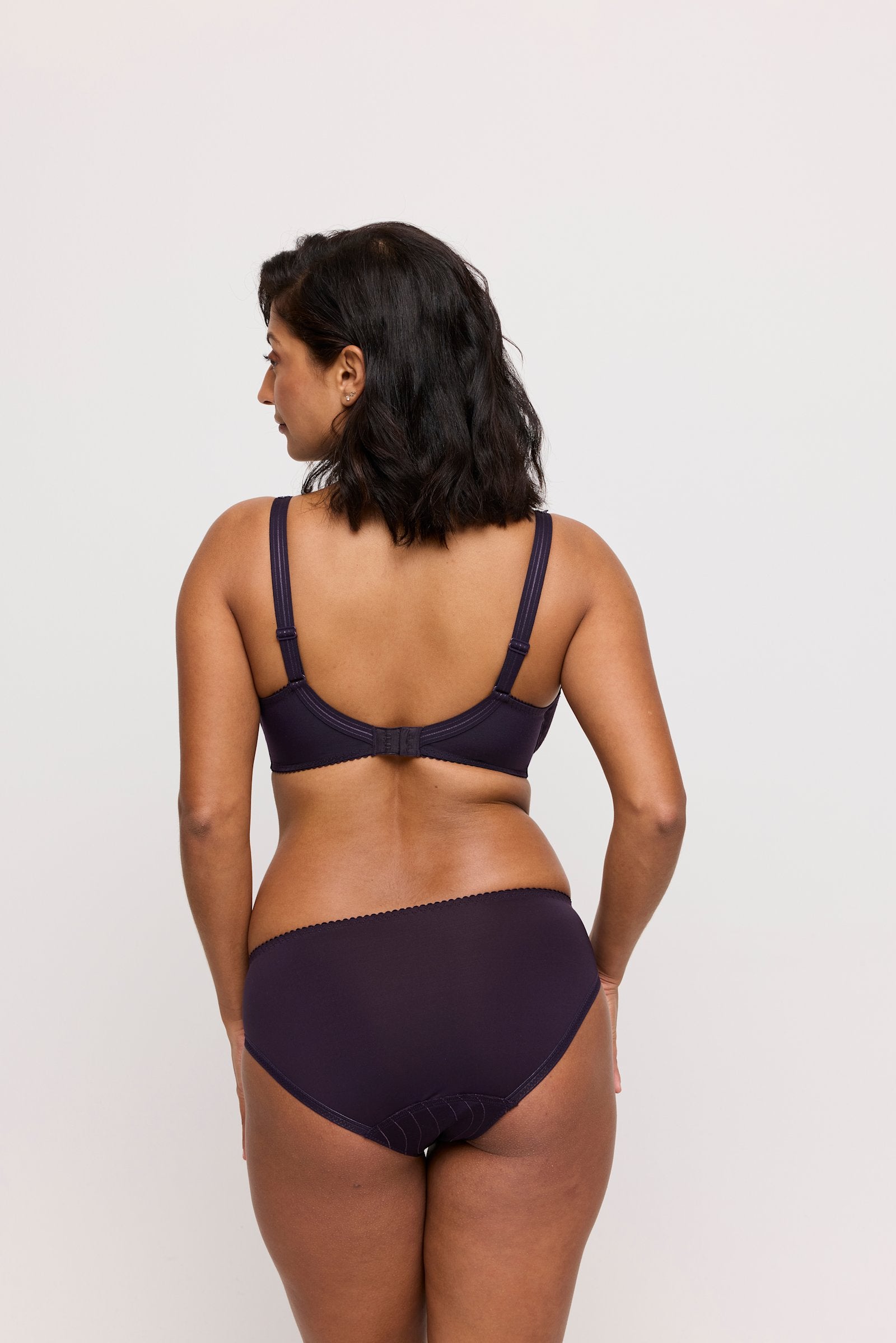 PrimaDonna Deauville Rio Brief on model in Amethyst Gem