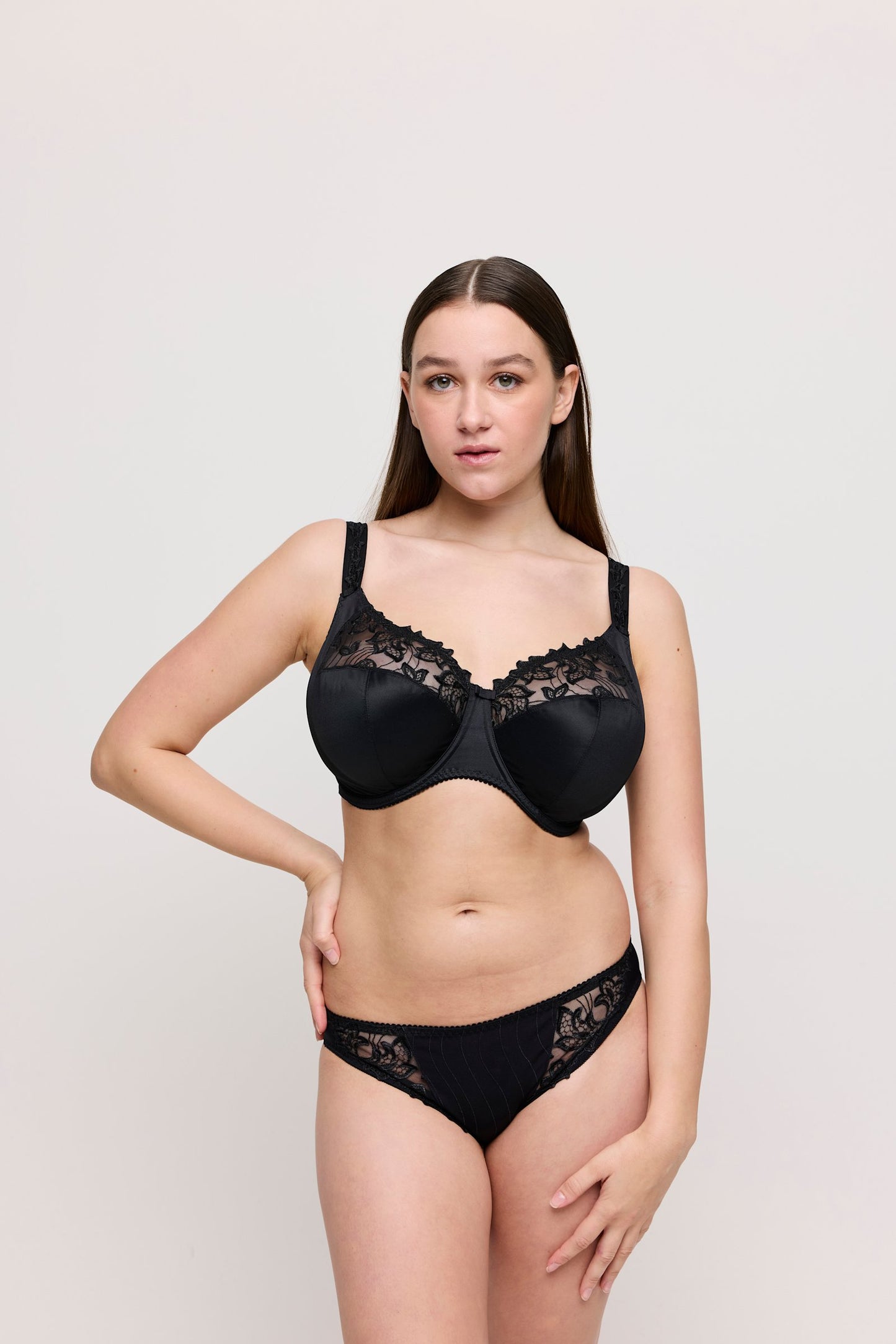 PrimaDonna Deauville Rio Brief on model in Black