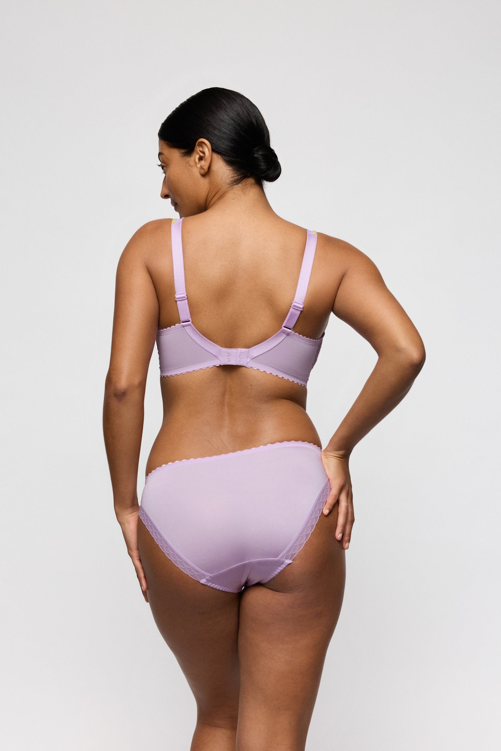 PrimaDonna Ixia Rio Brief on model in Wisteria