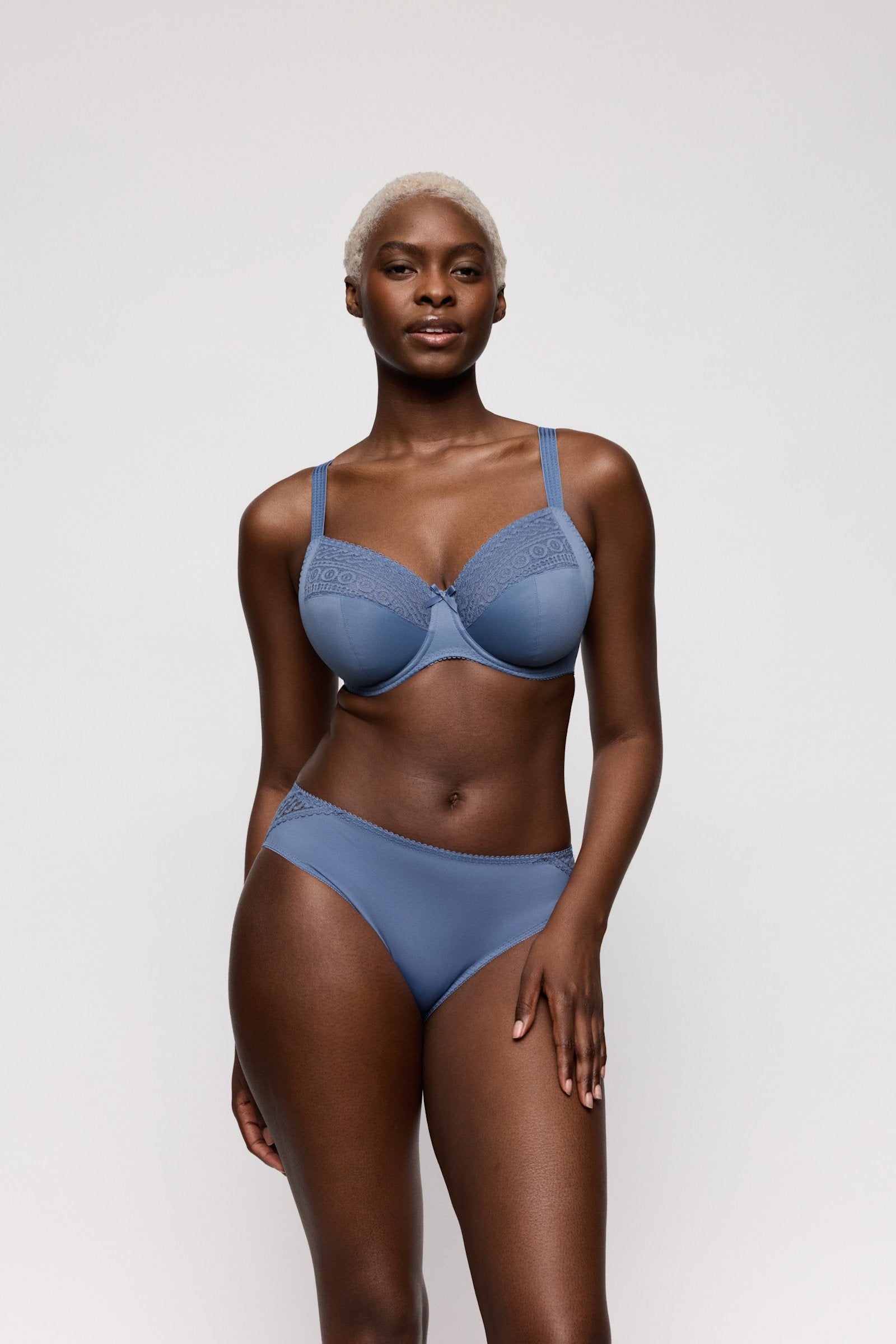 PrimaDonna Montara Full Cup Bra on model in Regatta