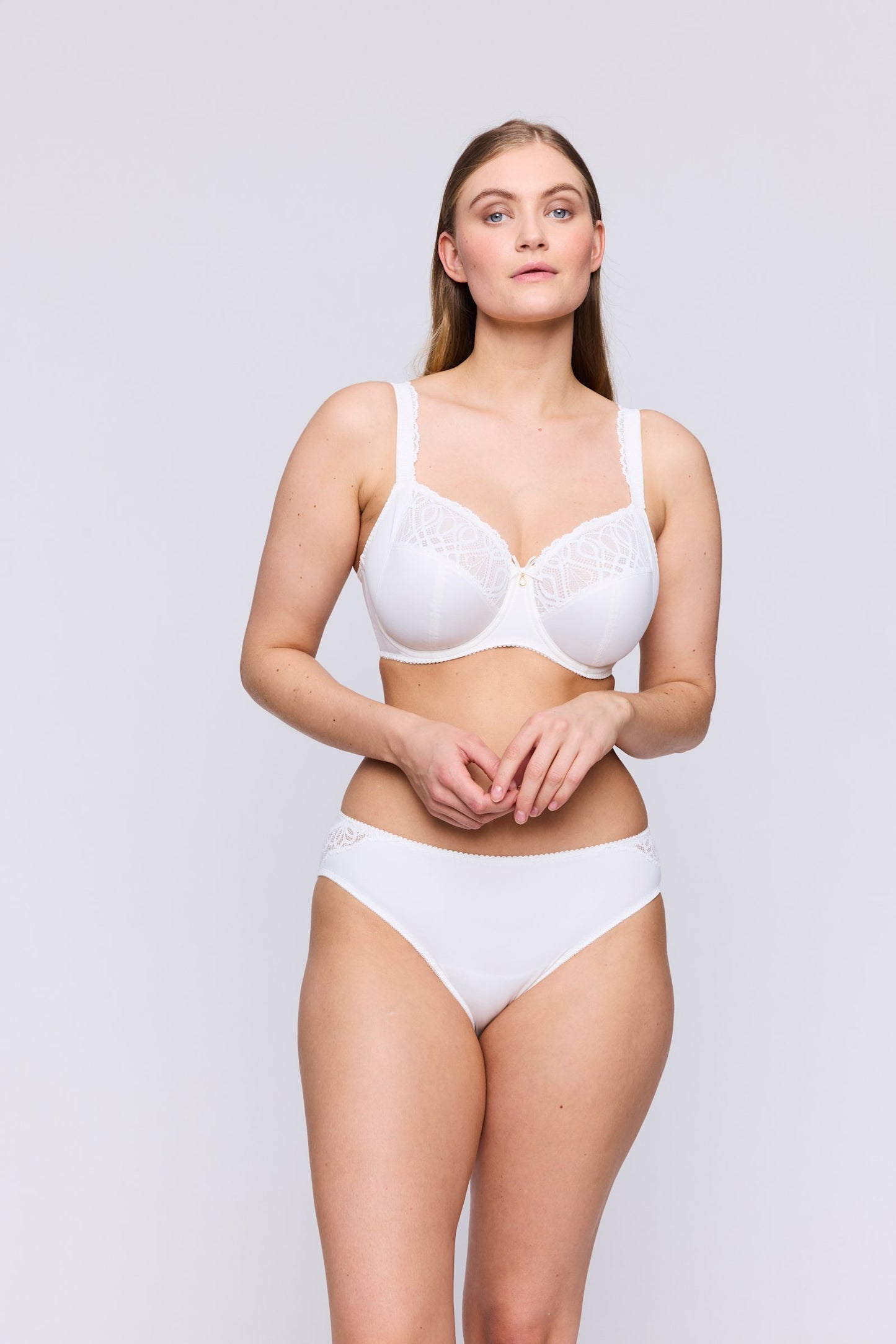 PrimaDonna Salerno Rio Brief on model in Natural