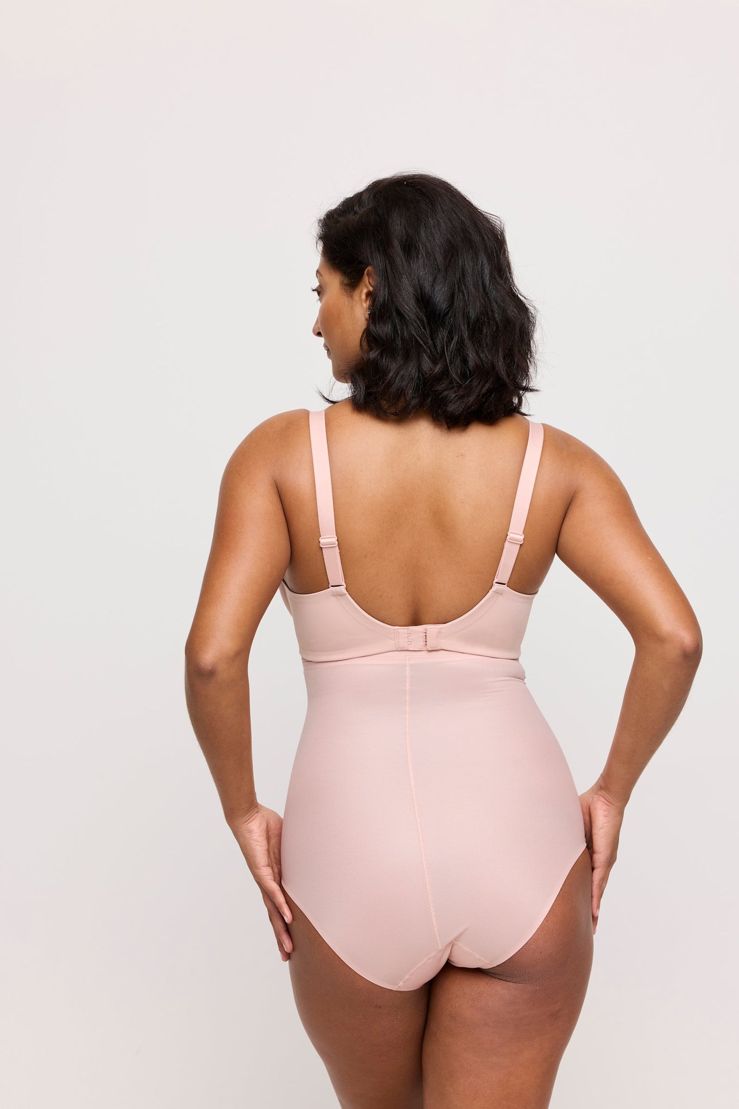 PrimaDonna Figuras Full Brief on model in Powder Rose