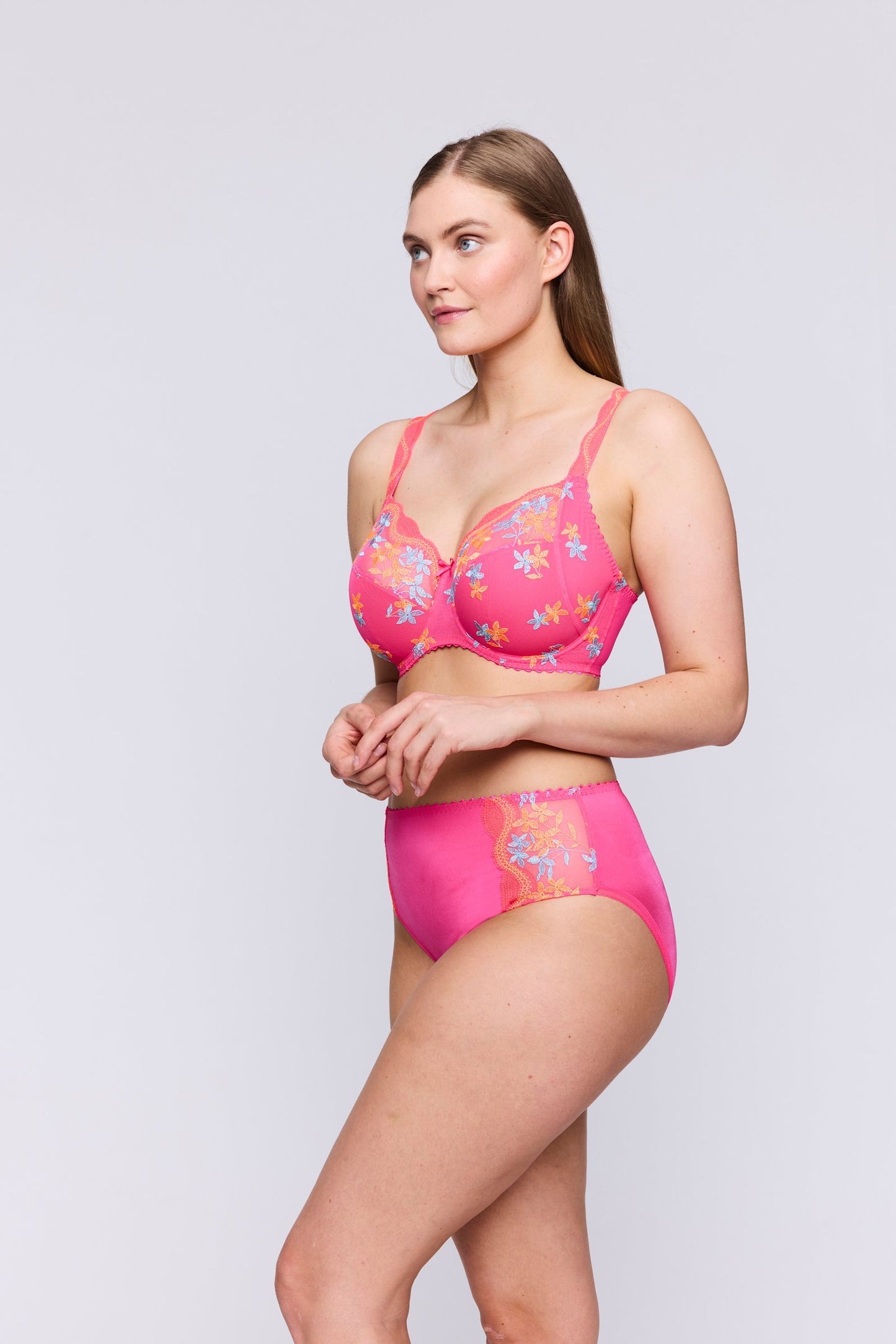 PrimaDonna Cala Luna Full Brief on model in Blogger Pink