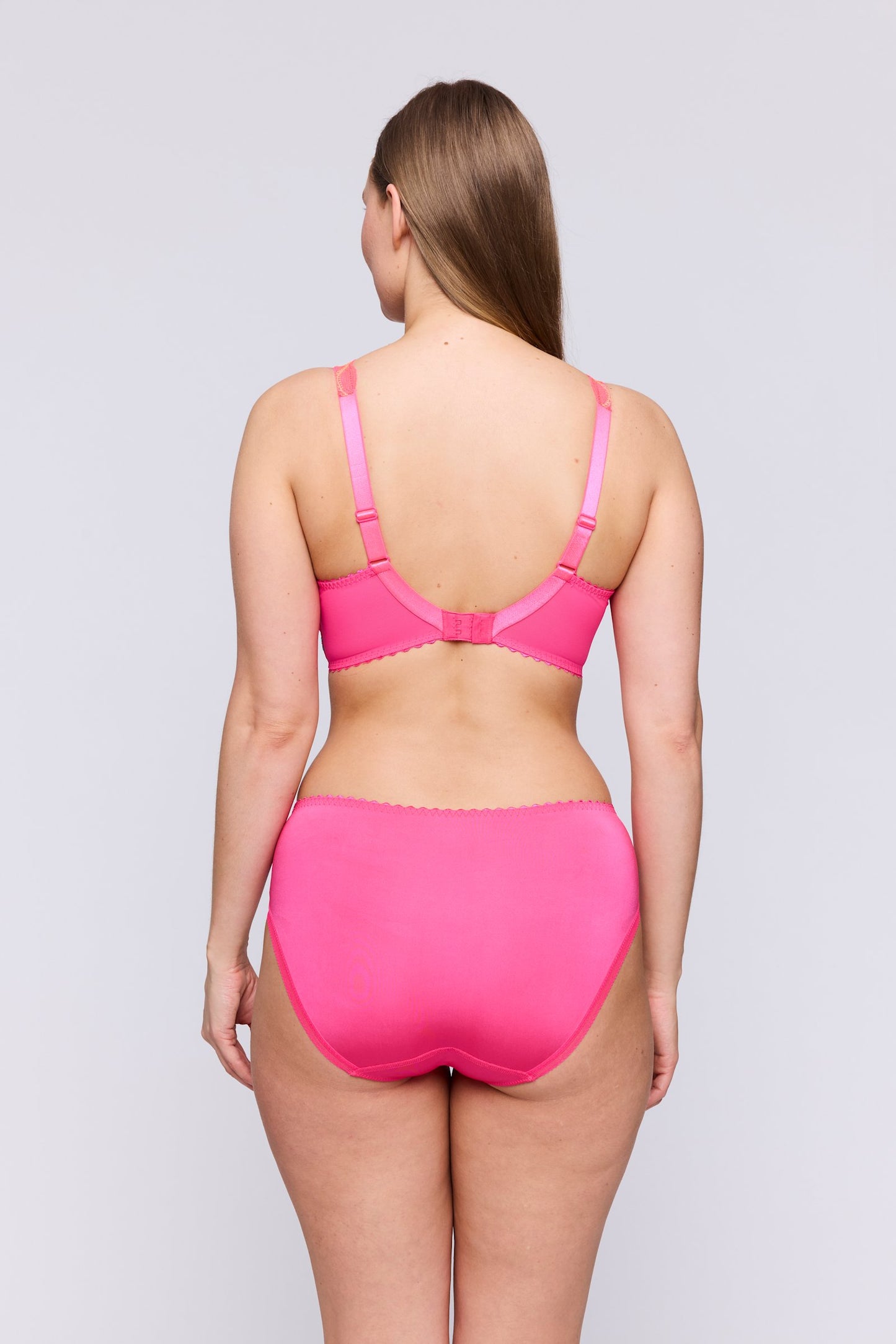 PrimaDonna Cala Luna Full Brief on model in Blogger Pink