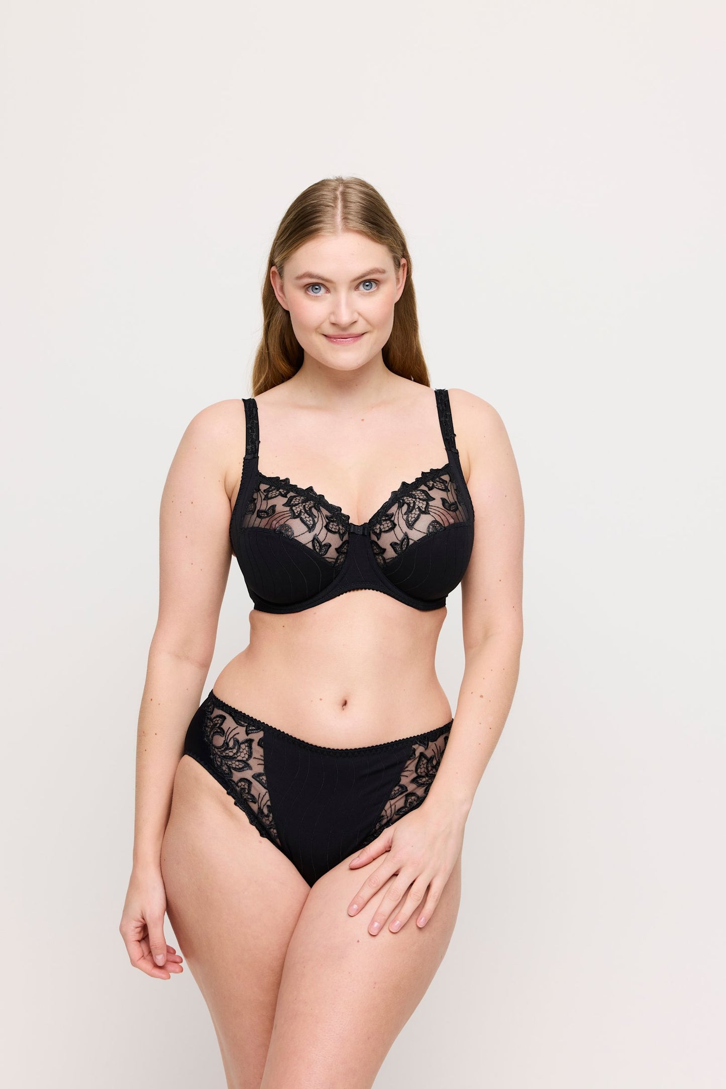 PrimaDonna Deauville Full Brief on model in Black