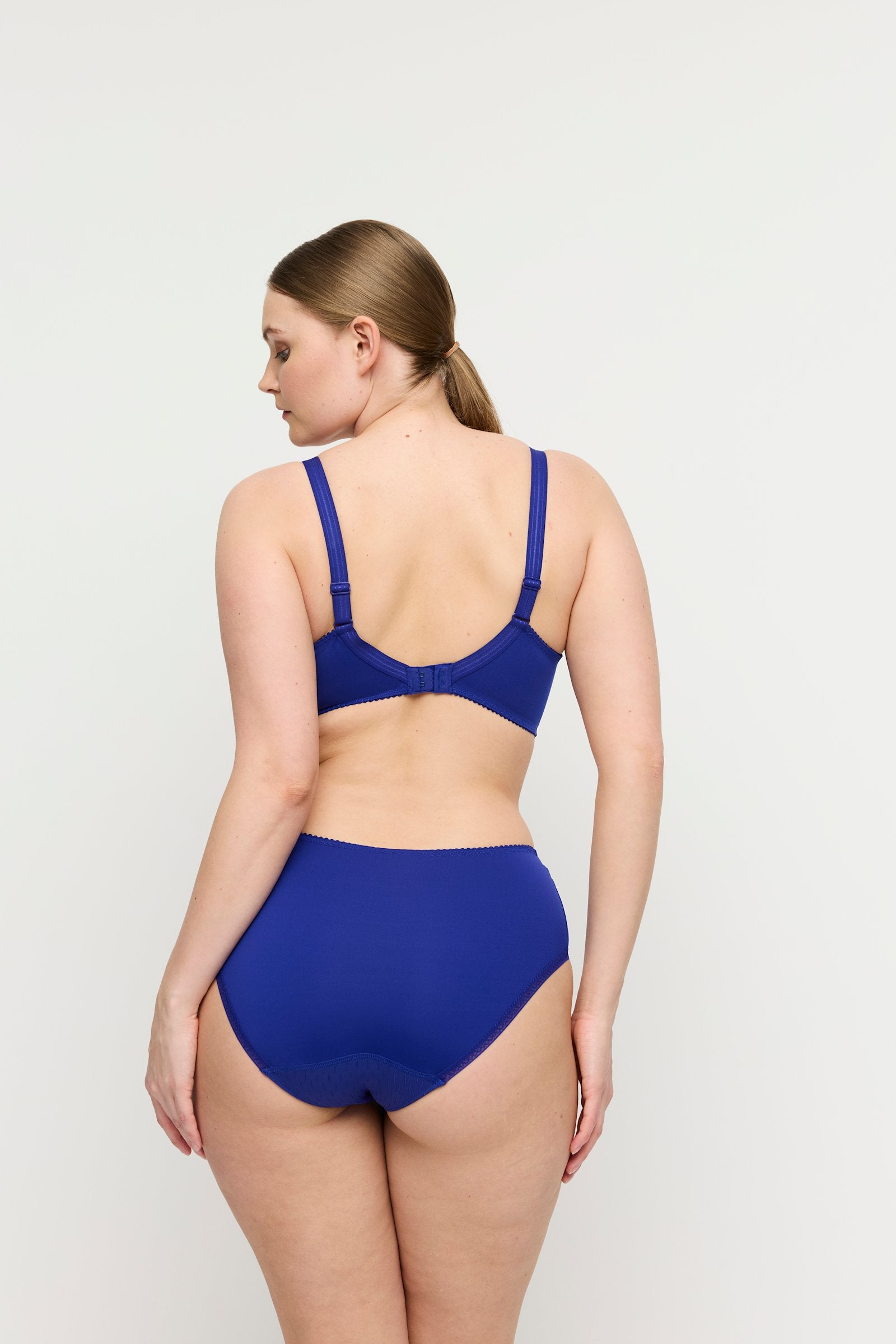 PrimaDonna Deauville Full Cup Bra on model in Iconic Blue
