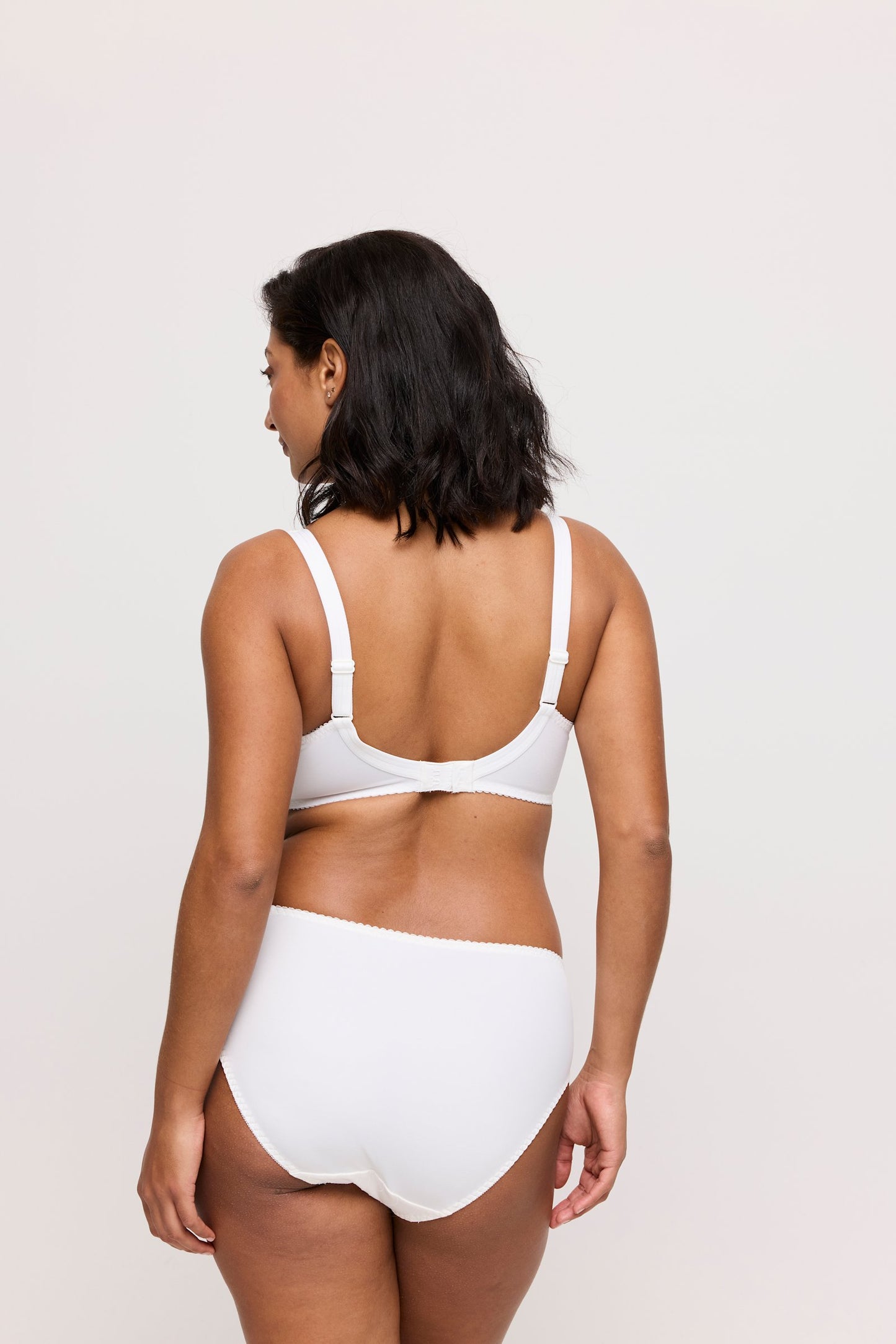 PrimaDonna Deauville Full Brief on model in Natural