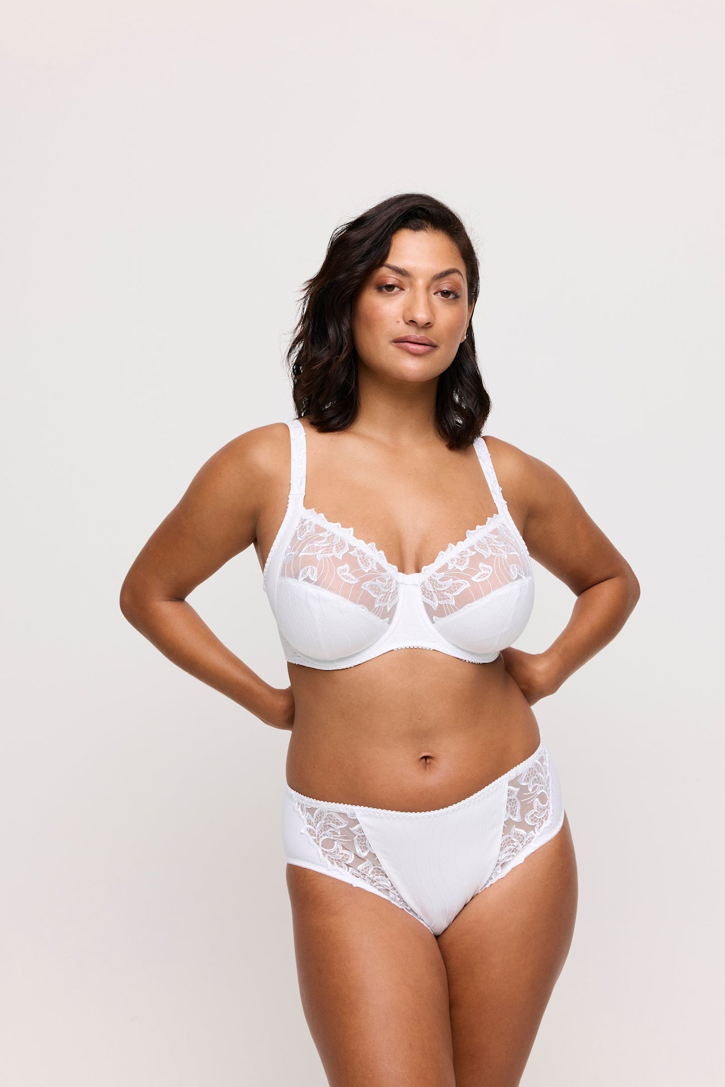 PrimaDonna Deauville Full Brief on model in White