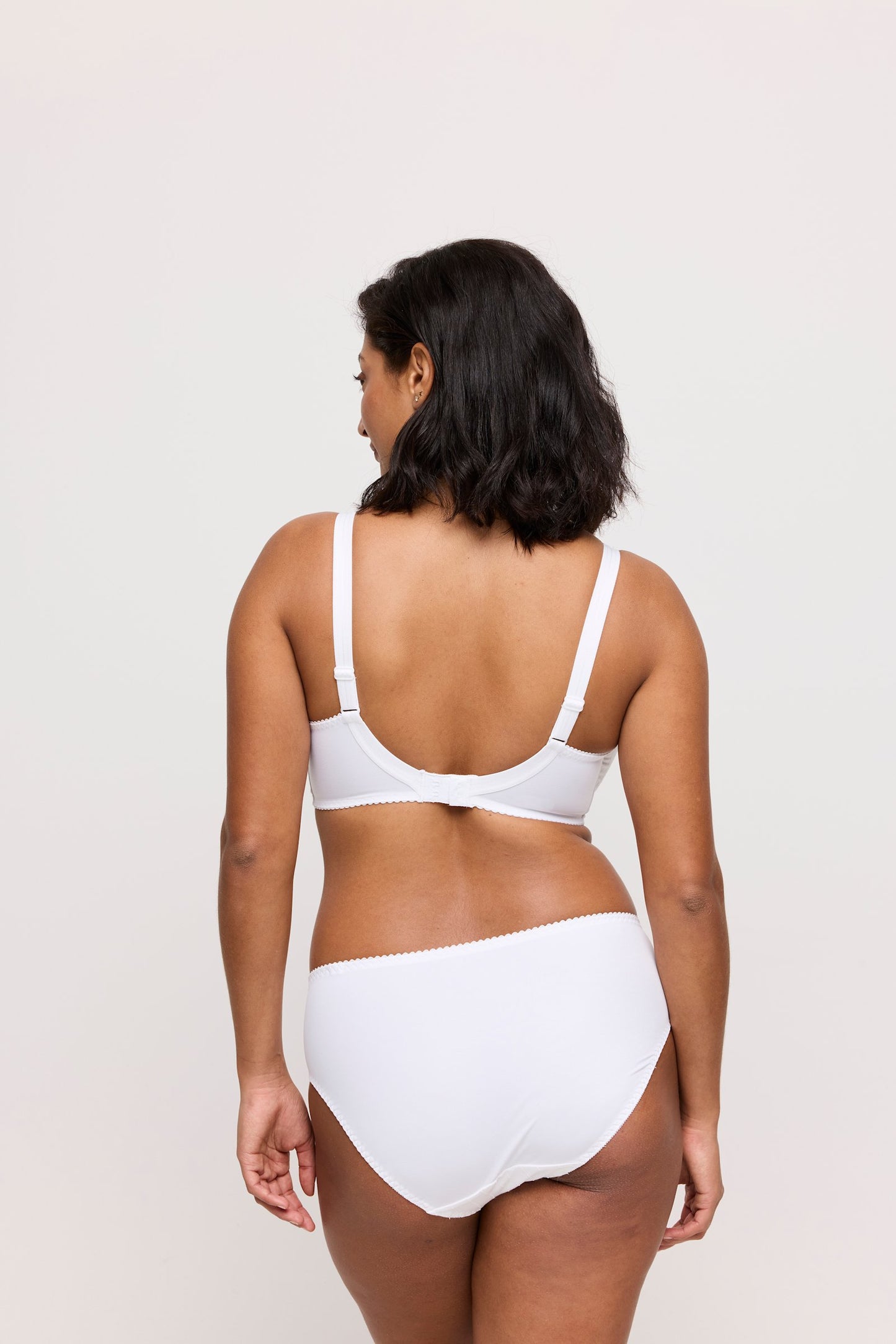PrimaDonna Deauville Full Brief on model in White