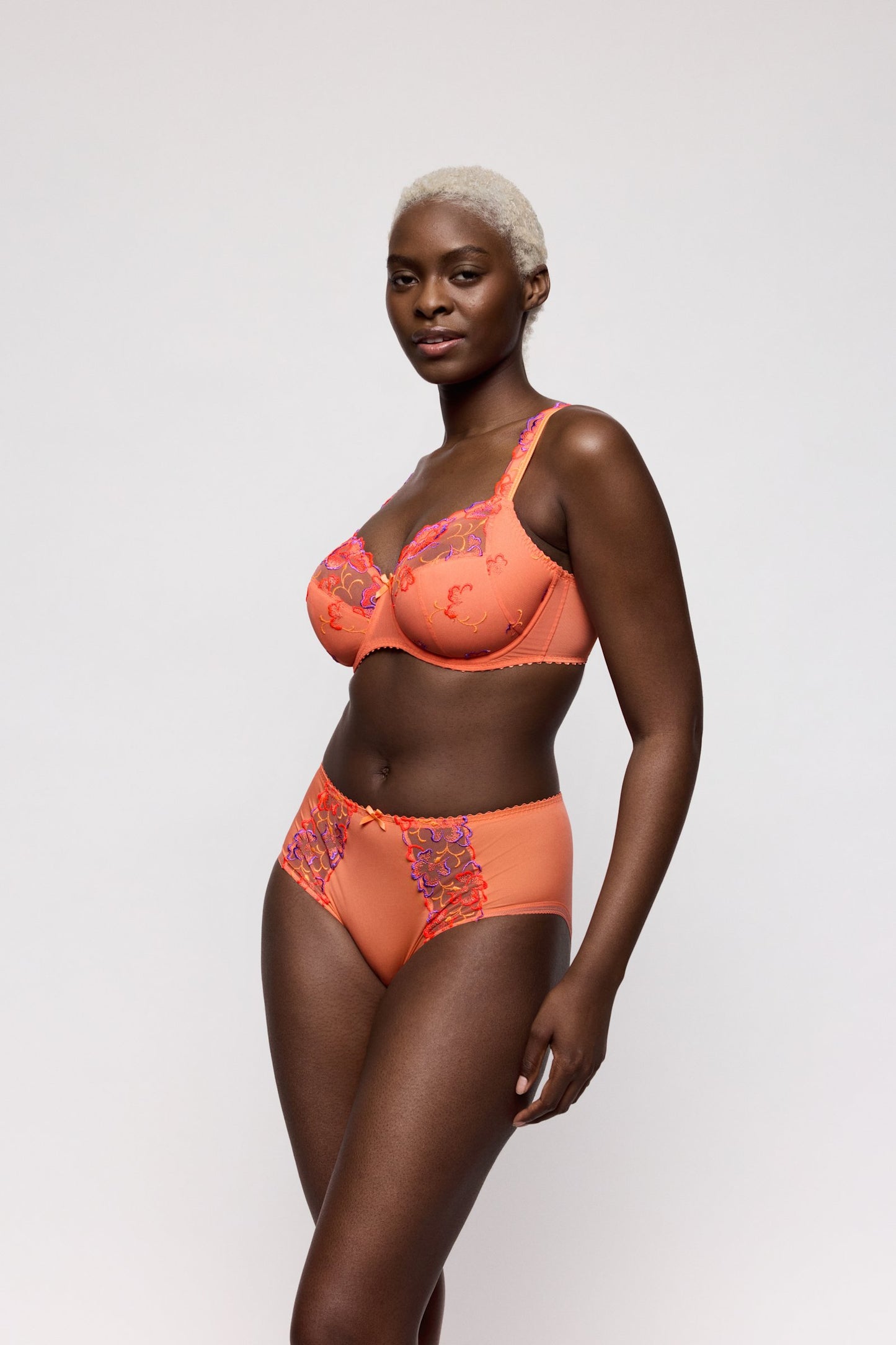PrimaDonna Devdaha Full Brief on model in Sunset Blush