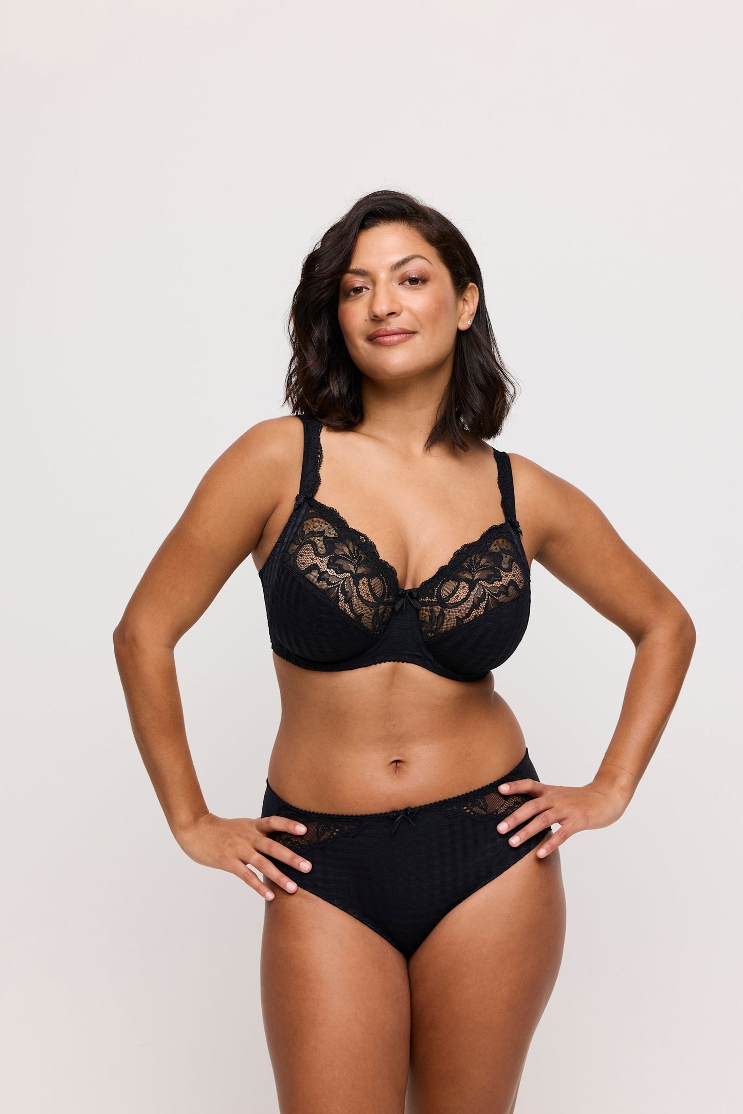 PrimaDonna Madison Full Brief on model in Black