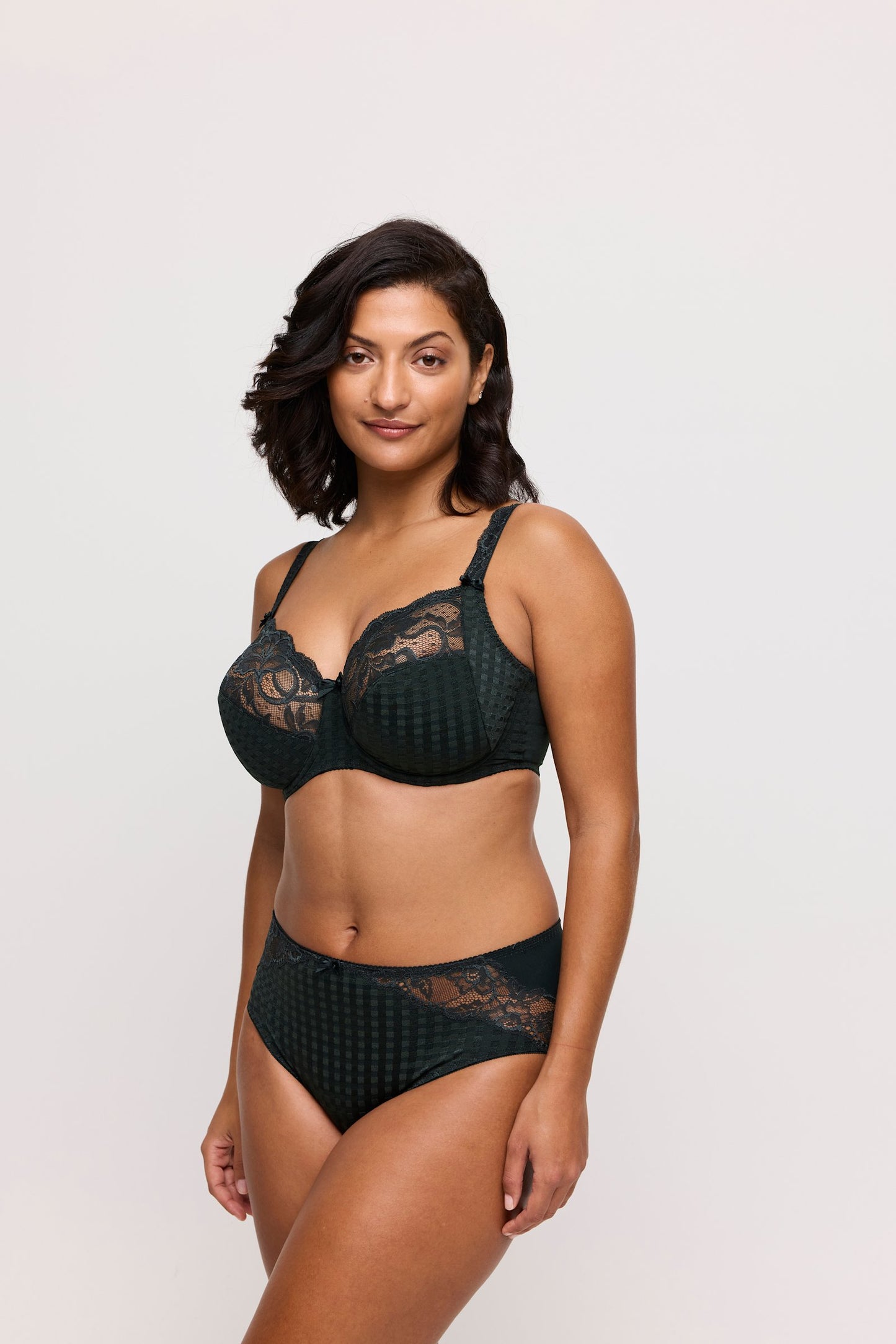 PrimaDonna Madison Full Brief on model in Deep Forest
