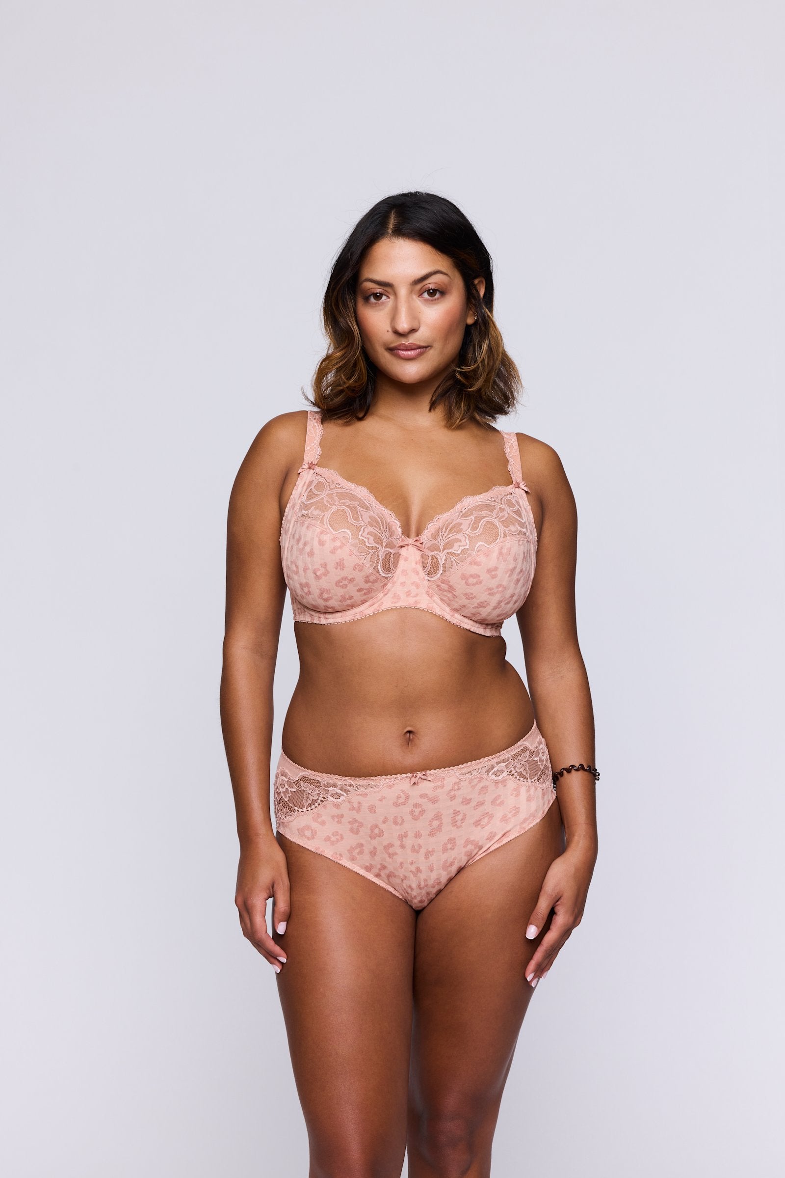PrimaDonna Madison Full Brief on model in Sweet Dust