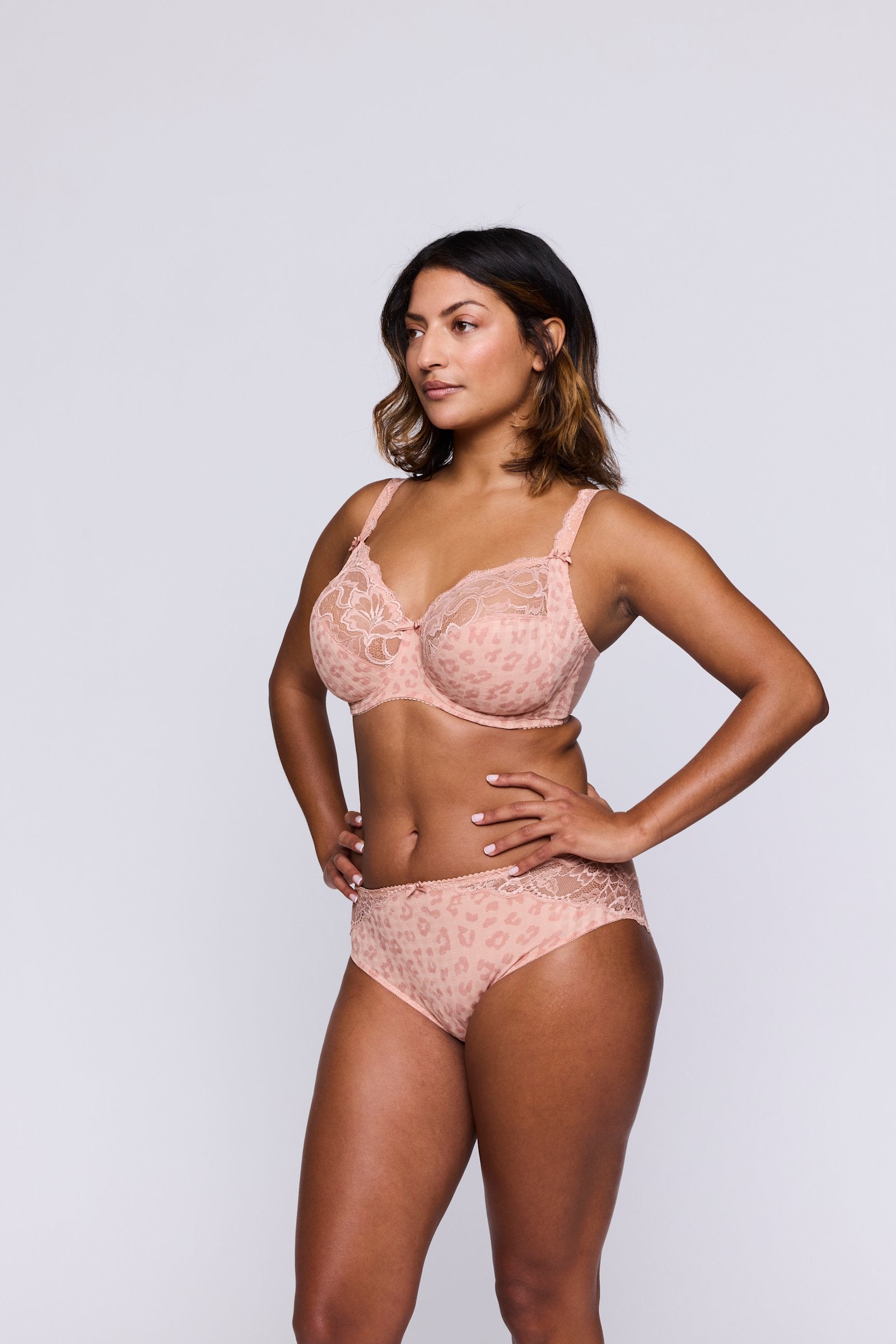 PrimaDonna Madison Full Brief on model in Sweet Dust