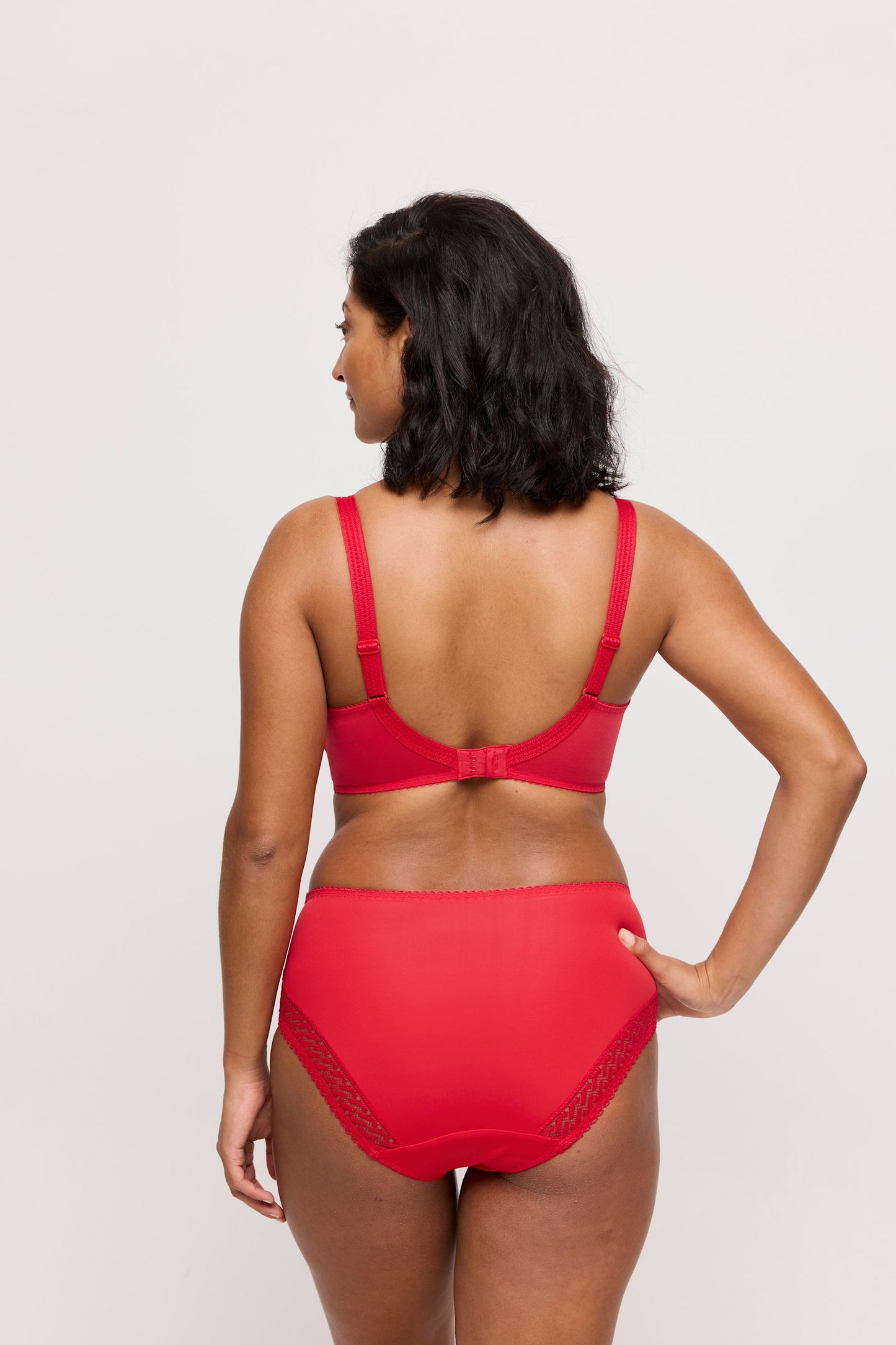 PrimaDonna Montara Full Cup Bra on model in True Red