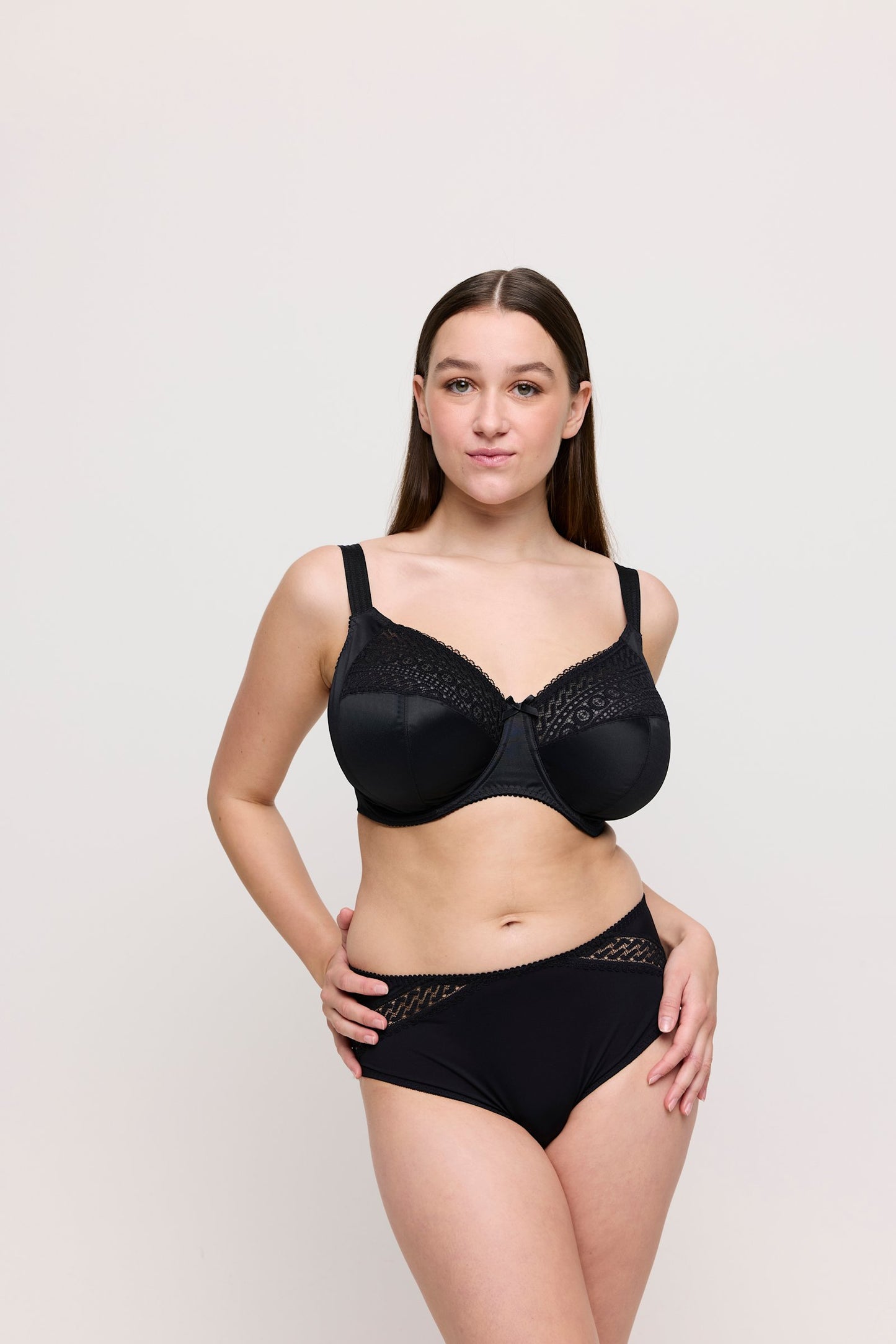 PrimaDonna Montara Full Brief on model in Black