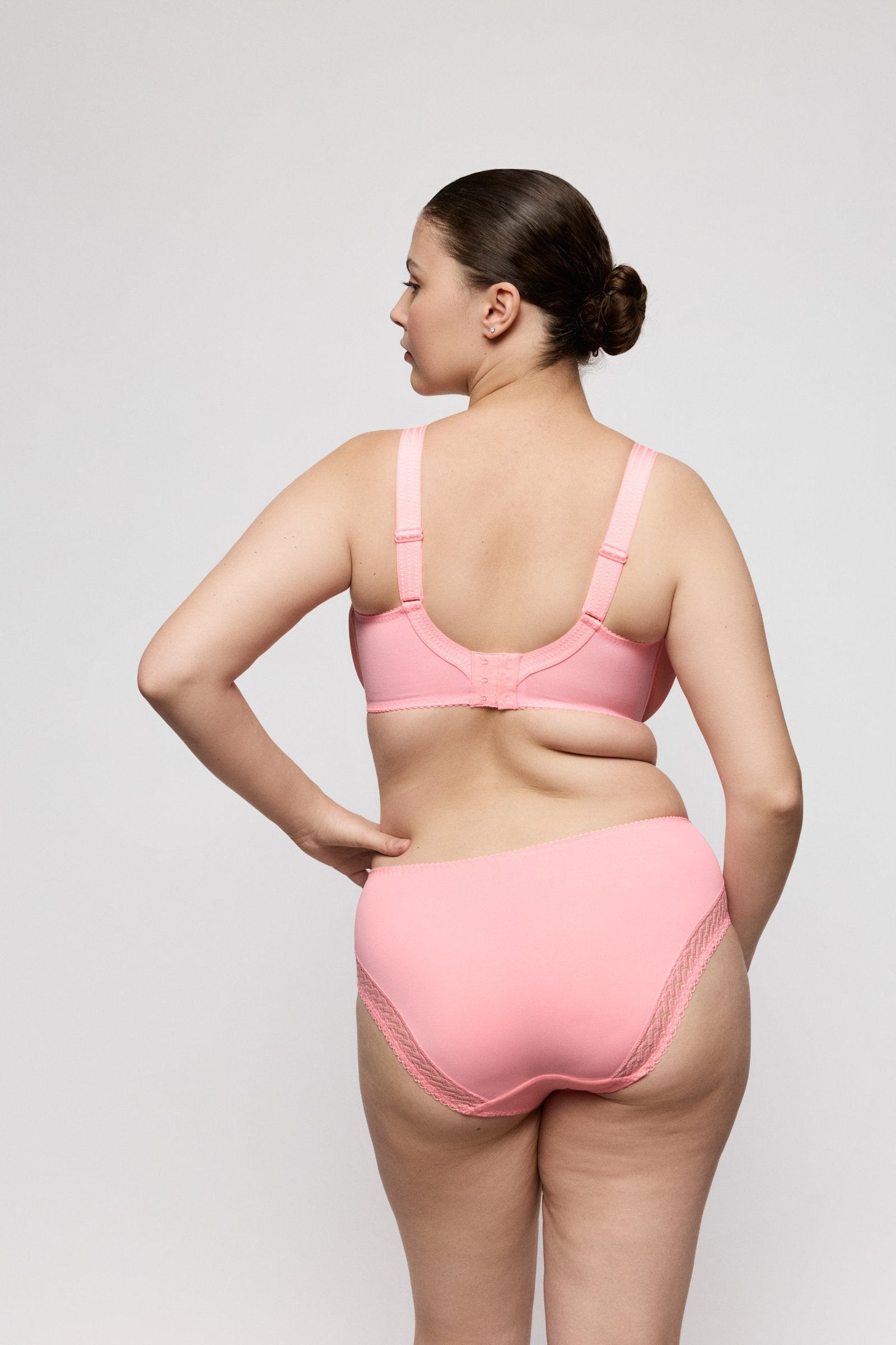 PrimaDonna Montara Full Brief on model in Pink Parfait