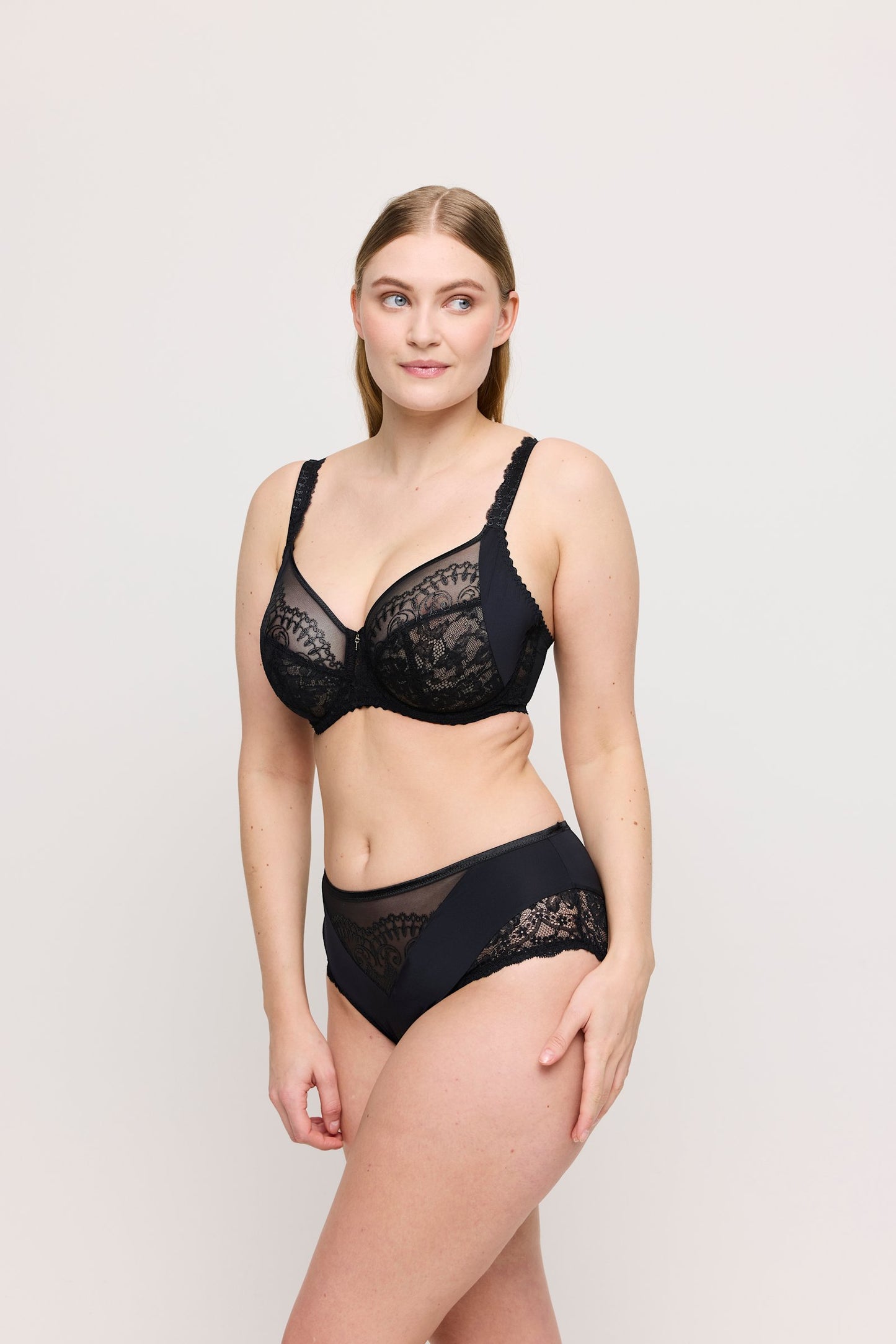 PrimaDonna Shimla Full Brief on model in Black