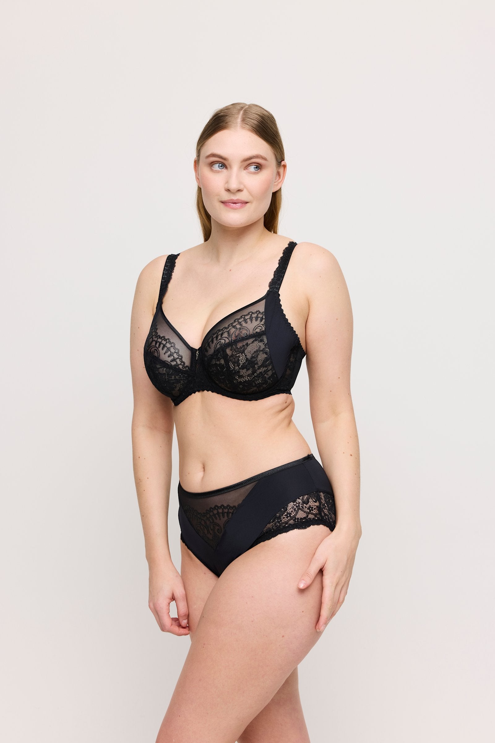 PrimaDonna Shimla Full Brief on model in Black