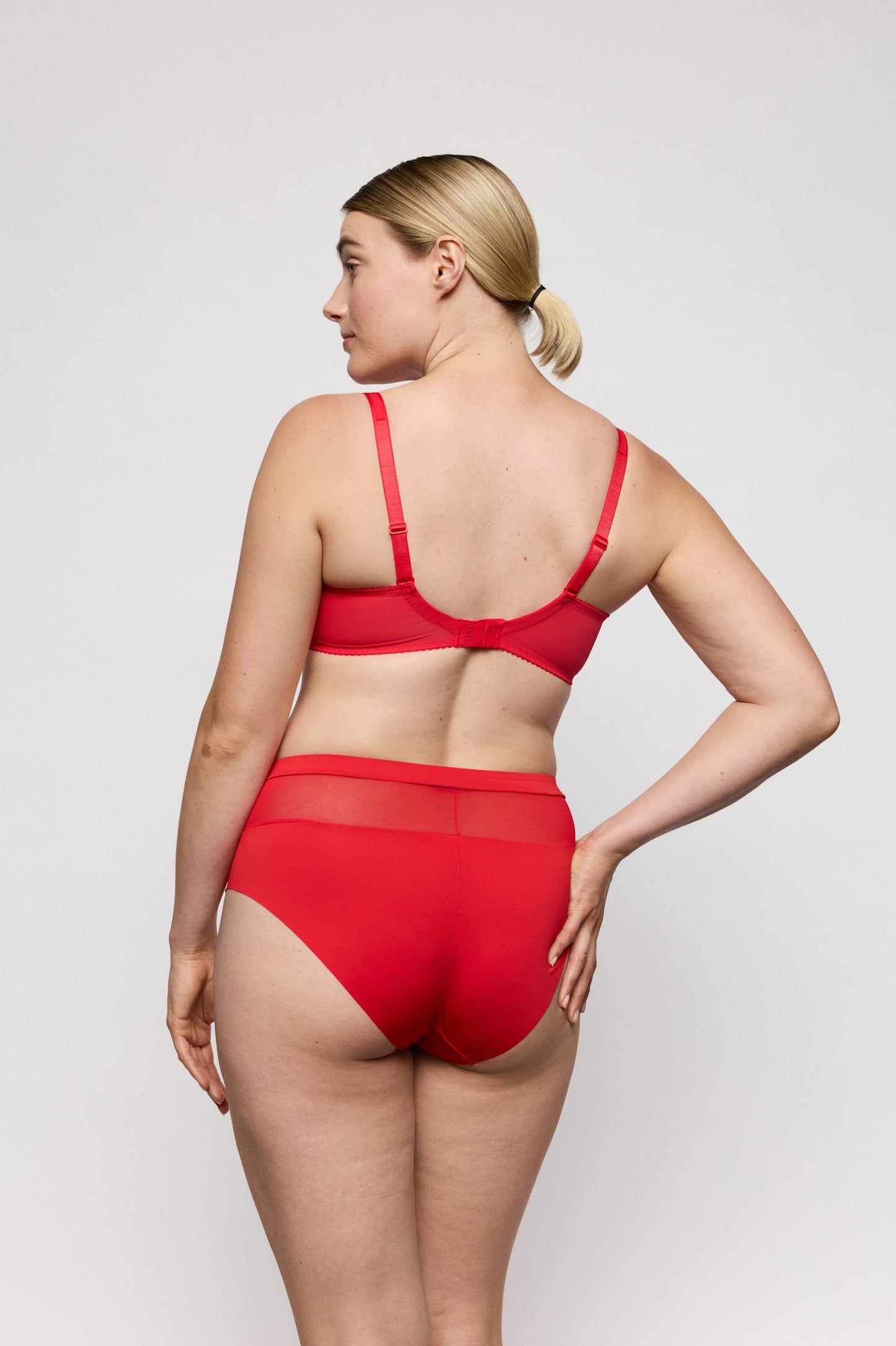 PrimaDonna Sophora Full Brief on model in True Red