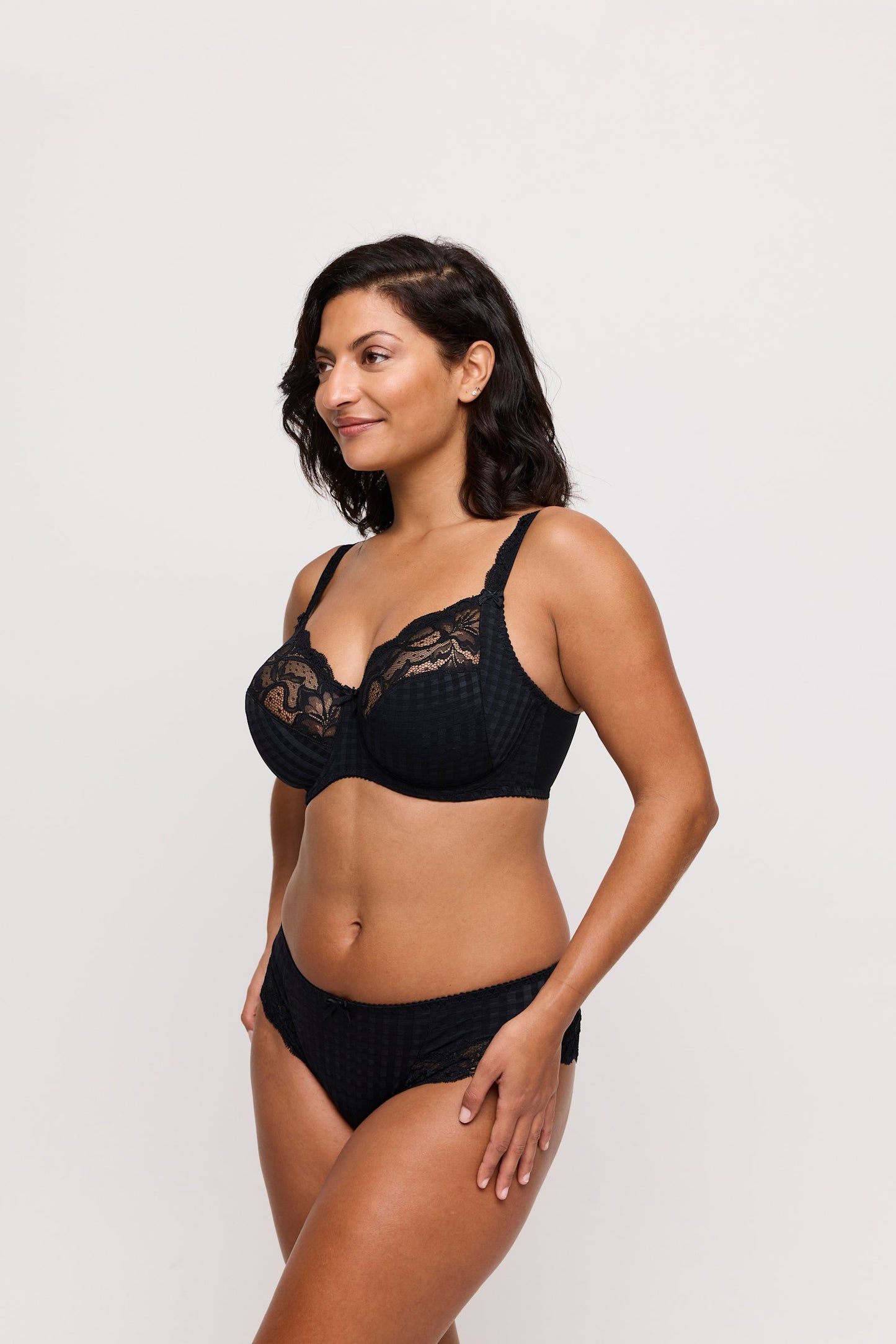 PrimaDonna Madison Full Cup Bra on model in Black
