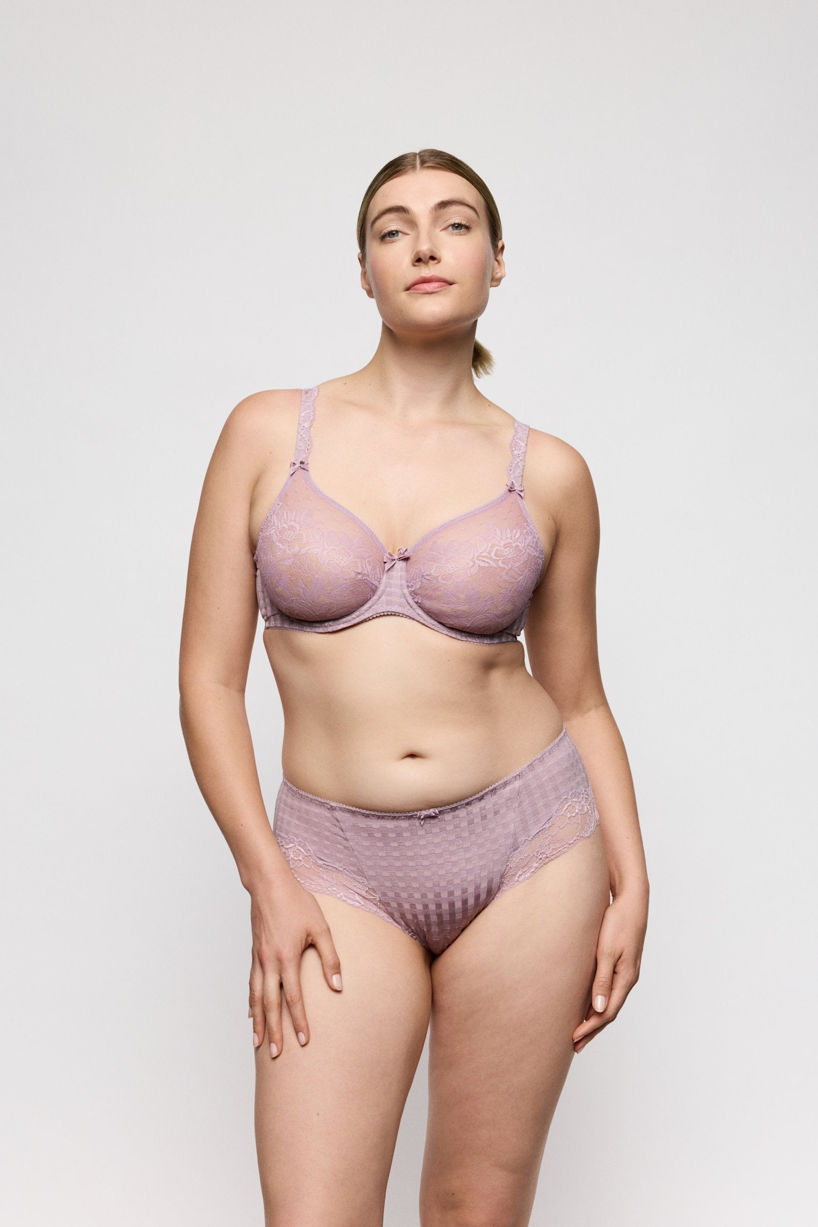 PrimaDonna Madison Hotpant on model in Soft Sand