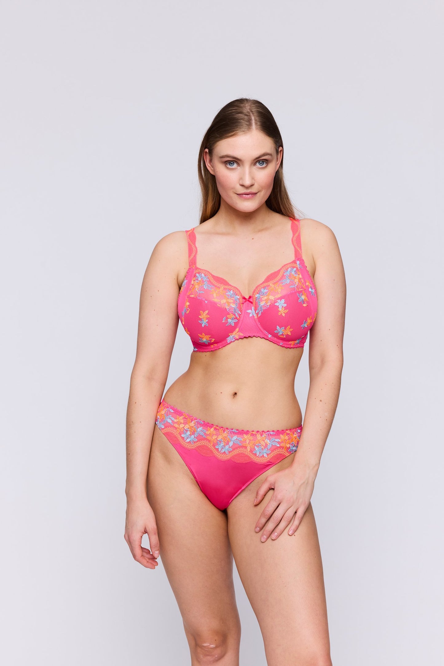 PrimaDonna Cala Luna Thong on model in Blogger Pink