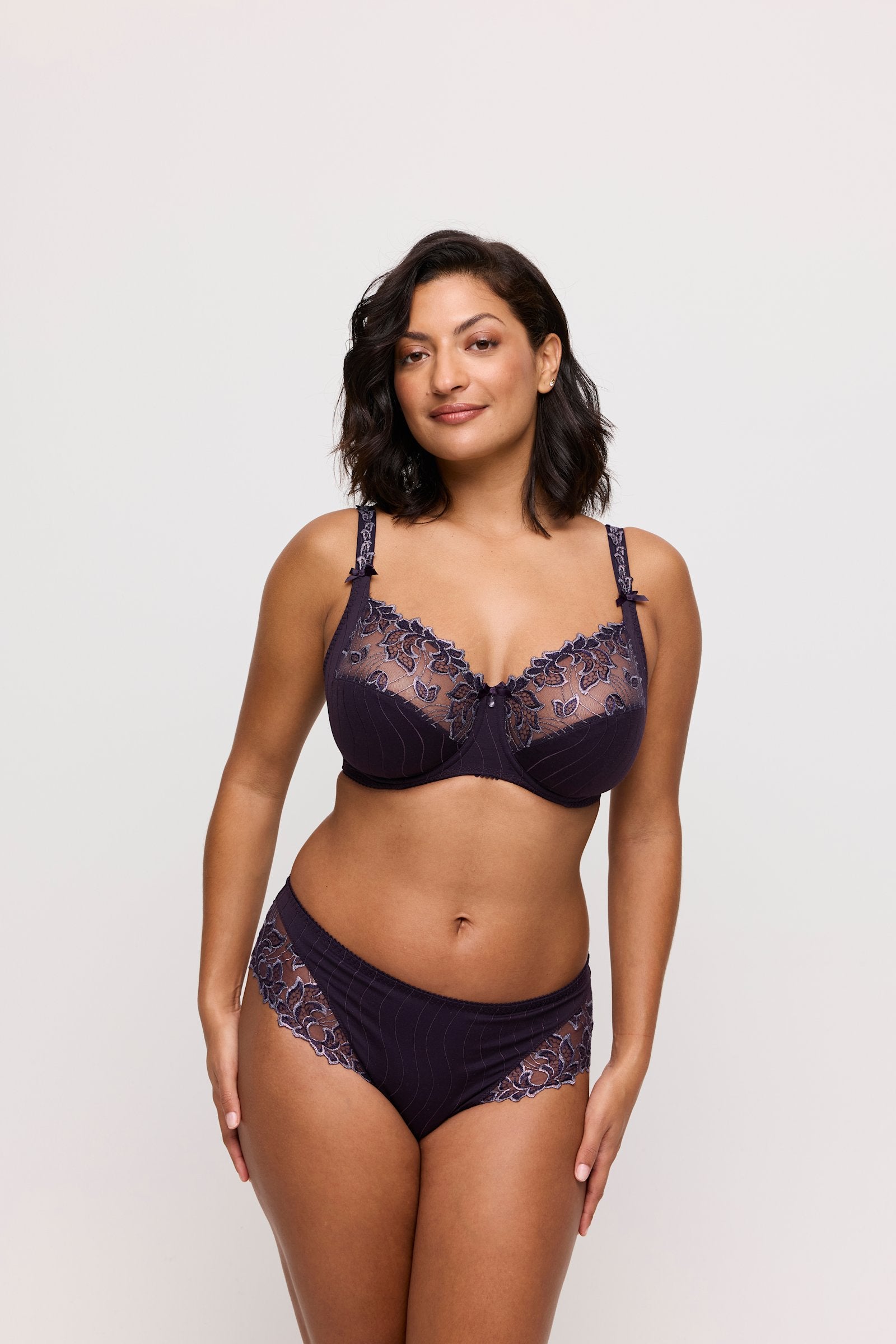 PrimaDonna Deauville Full Cup Bra on model in Amethyst Gem