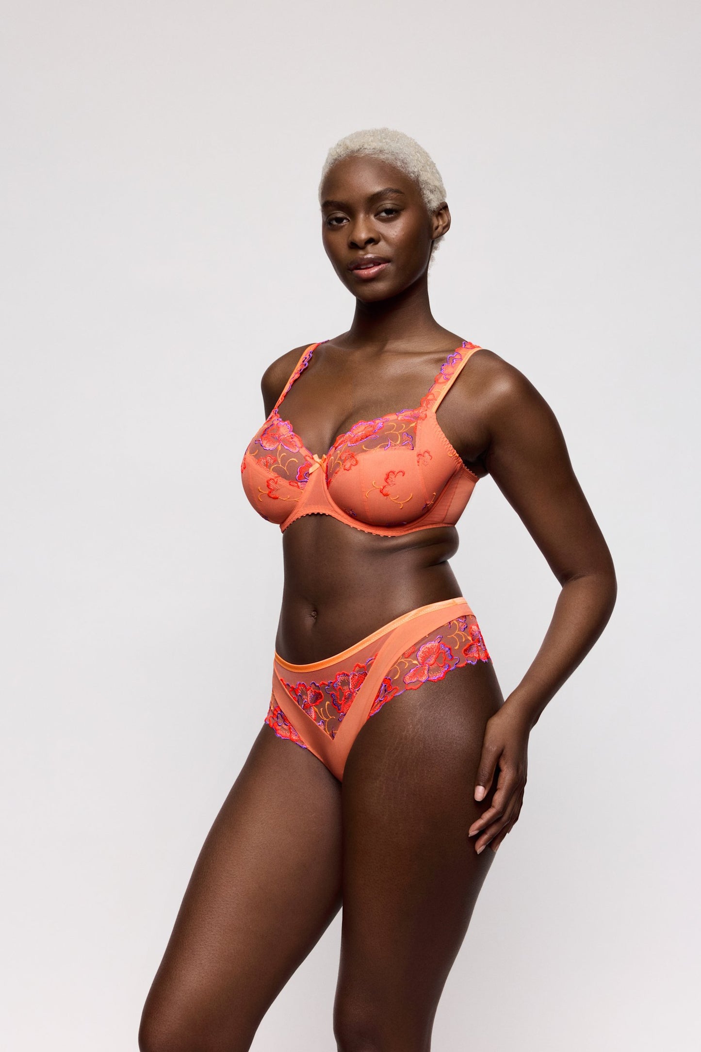 PrimaDonna Devdaha Full Cup Bra on model in Sunset Blush