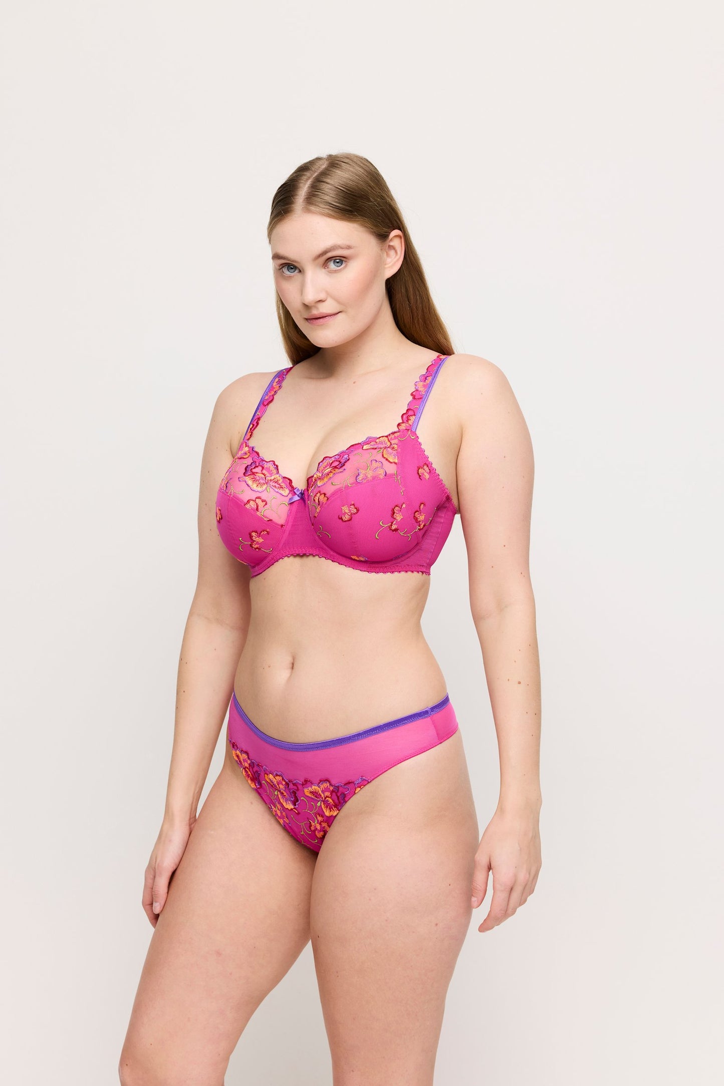 PrimaDonna Devdaha Full Cup Bra on model in Very Berry
