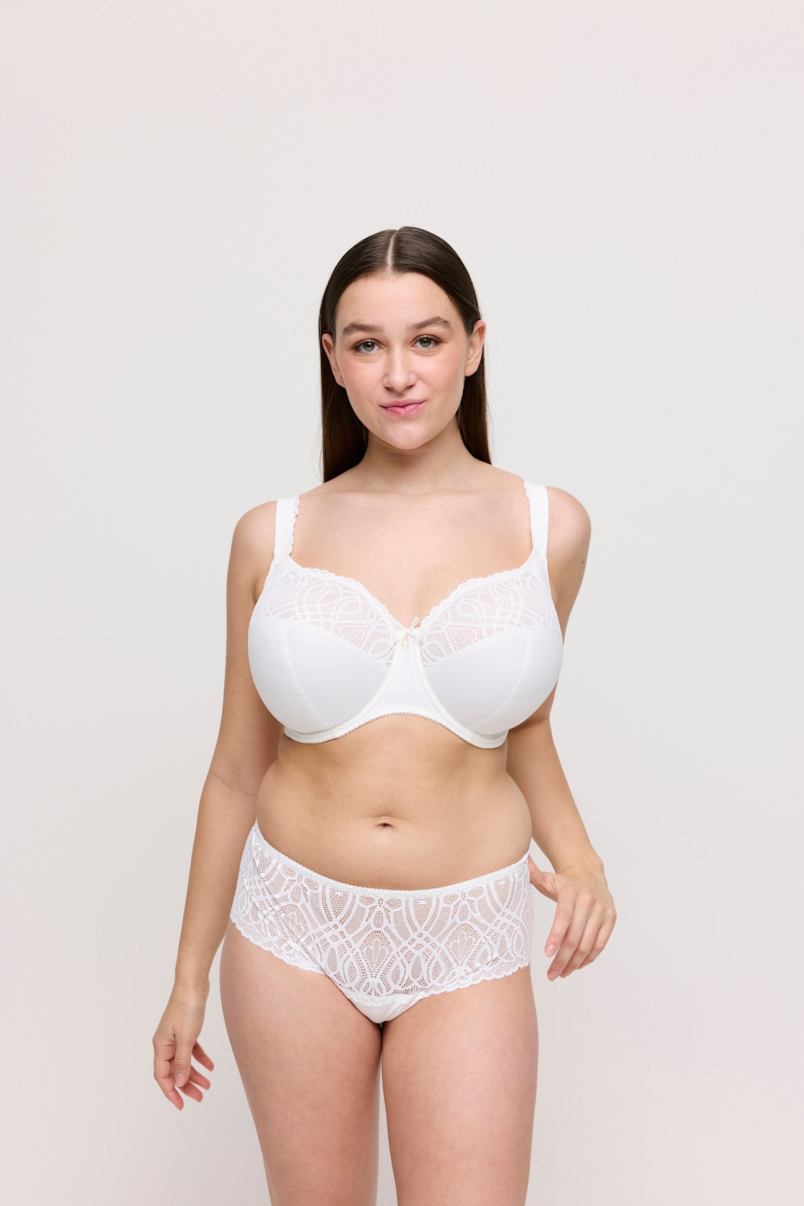 PrimaDonna Salerno Luxury Thong on model in Natural