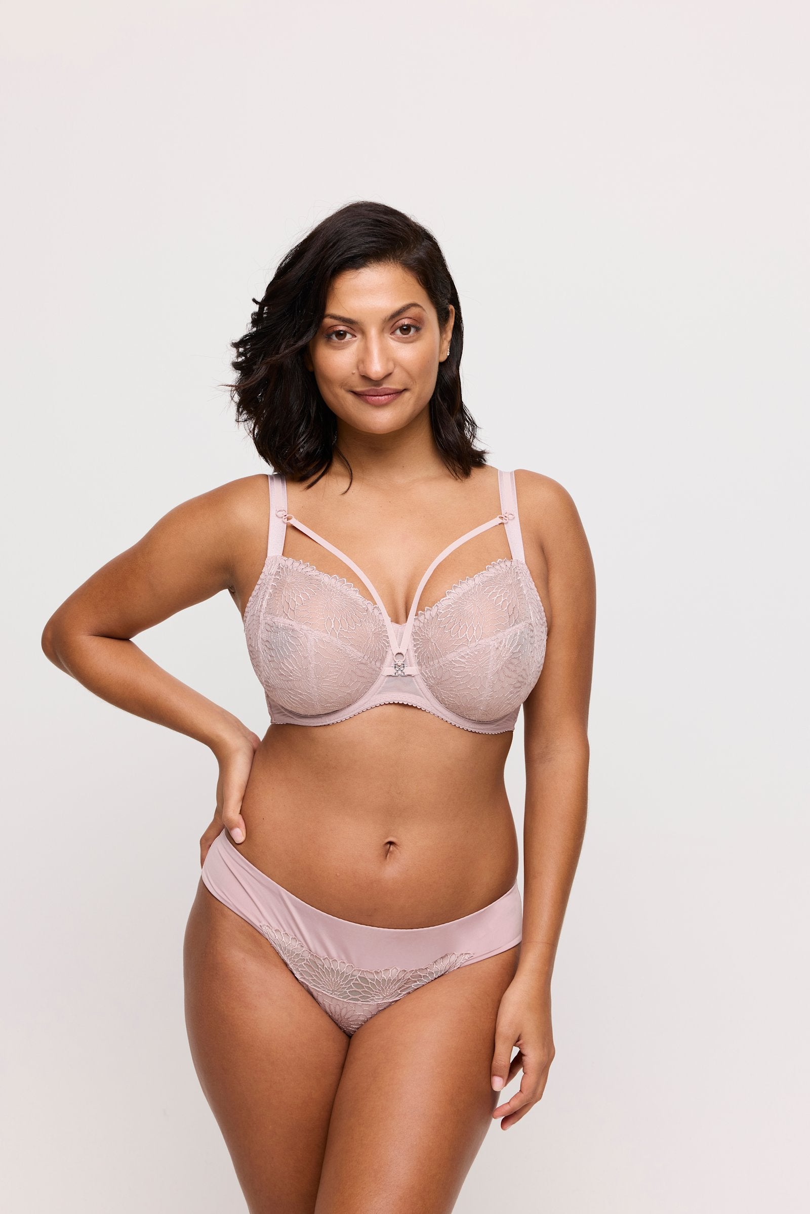 PrimaDonna Sophora Full Cup Bra on model in Bois de Rose