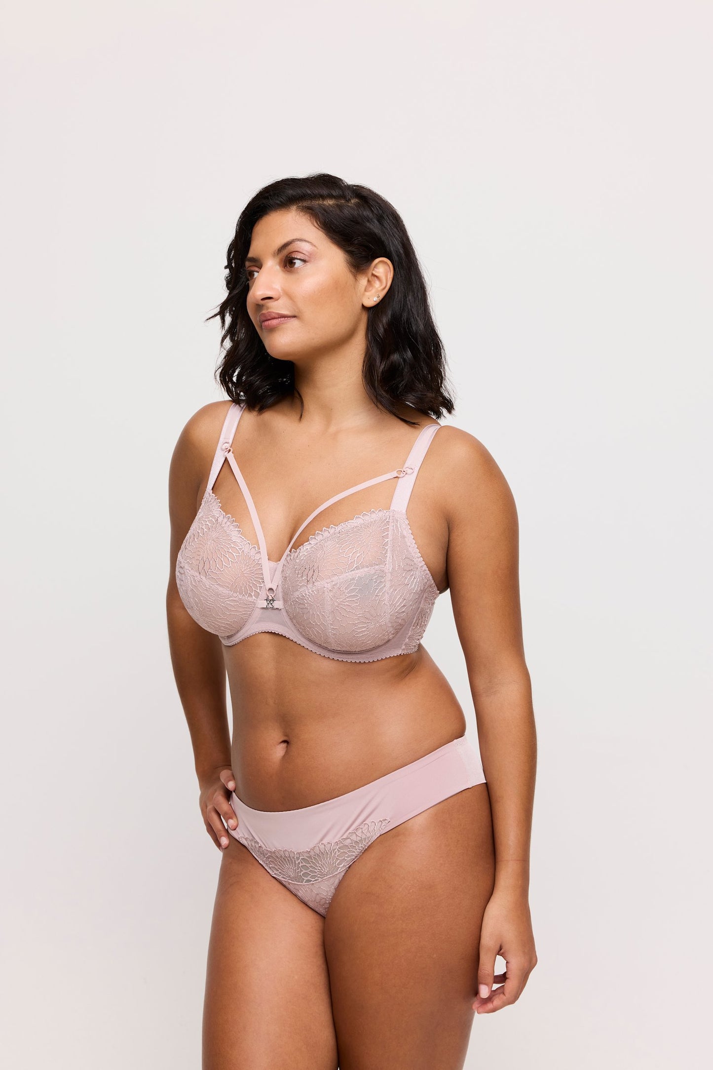 PrimaDonna Sophora Full Cup Bra on model in Bois de Rose