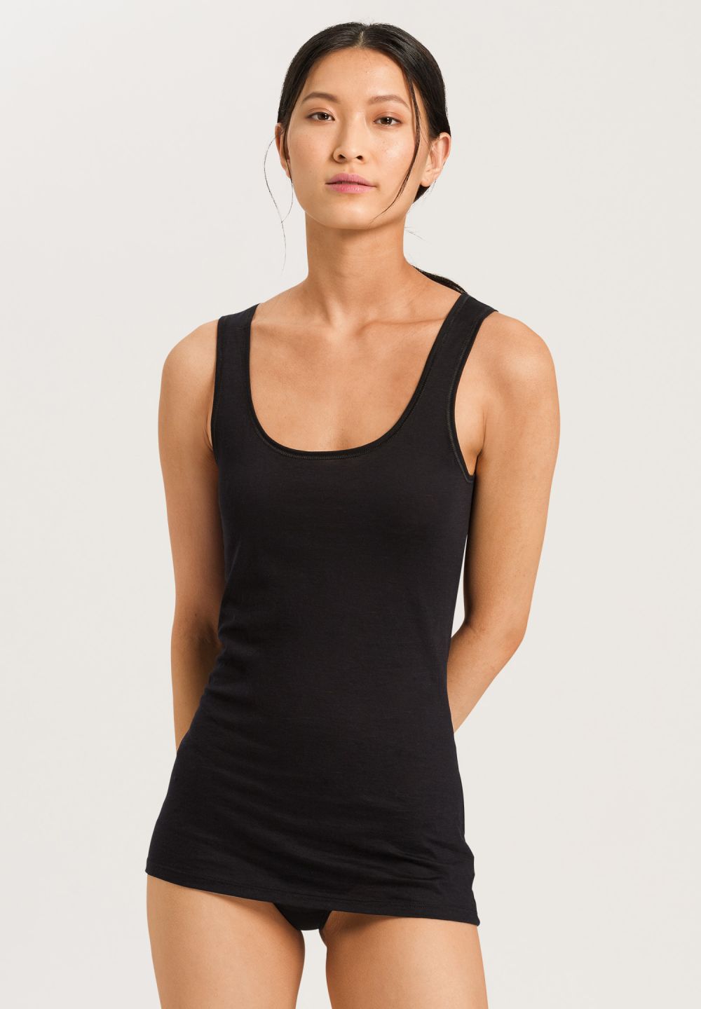 Hanro Basic Ultralight Ultralight Tank Top (071821) Black