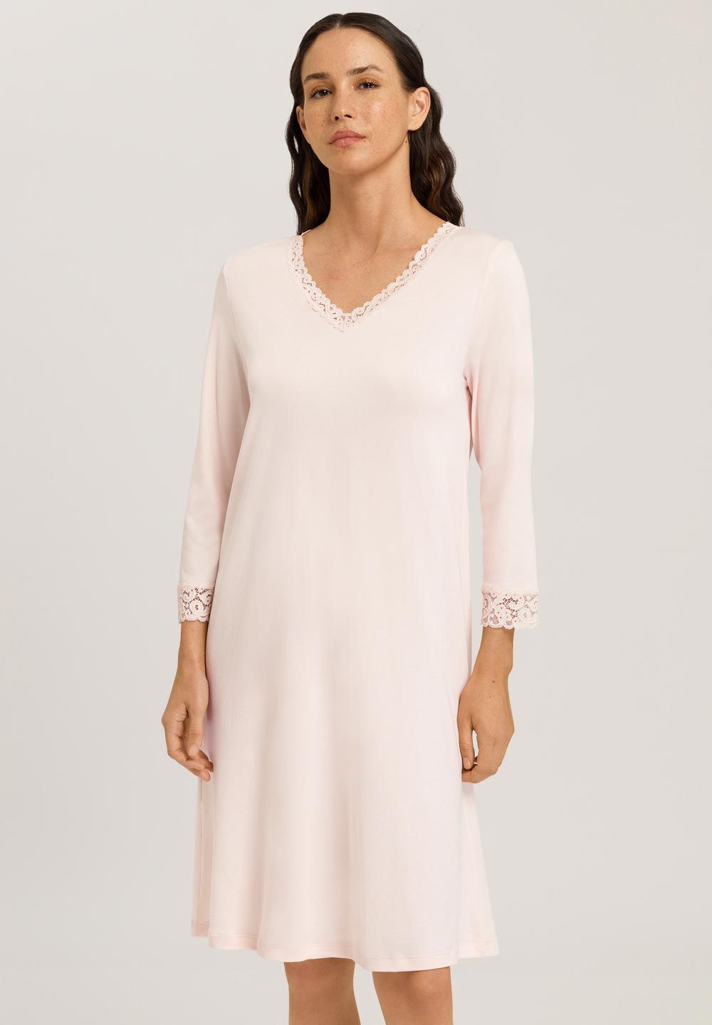 Hanro Basic Moments Nw Moments Nw 3/4 Slv Nightdress 100Cm (077162) Crystal Pink
