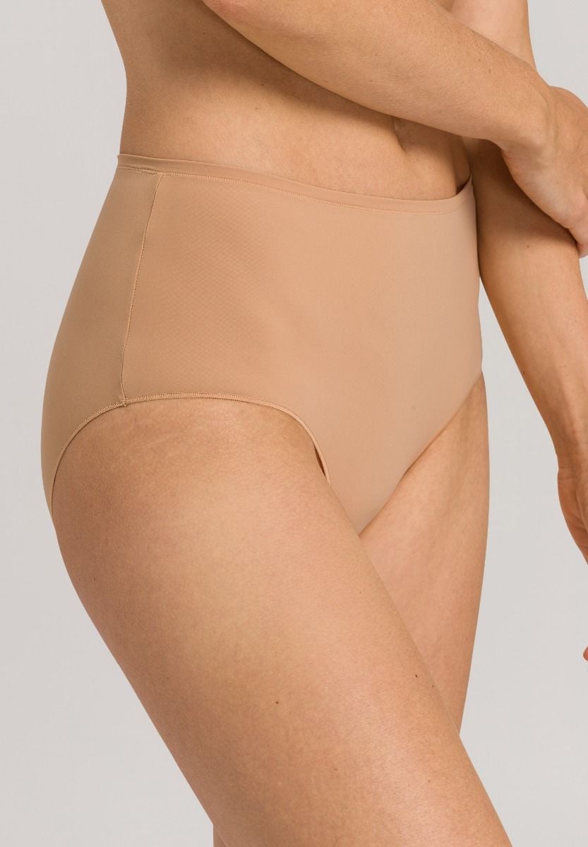 Hanro Basic Allure Allure Maxi Briefs (071722) Nude
