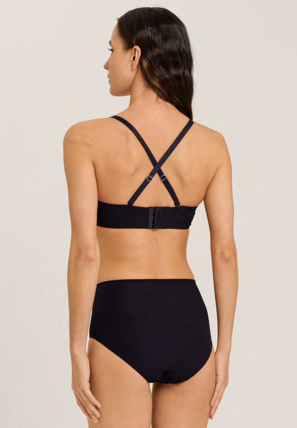 Hanro Basic Allure Allure Padded Bandeau Bra (071732) Black