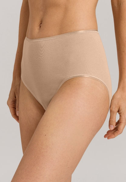 Hanro Basic Cotton Seamless Cotton Seamless Maxi Briefs (071625) Beige