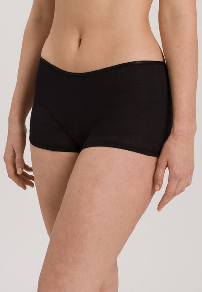 Hanro Basic Cotton Seamless Cotton Seamless Shortleg Pants (071631) Black