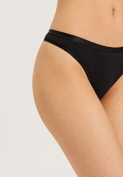 Hanro Basic Cotton Sensation Cotton Sensation Thong (071402) Black