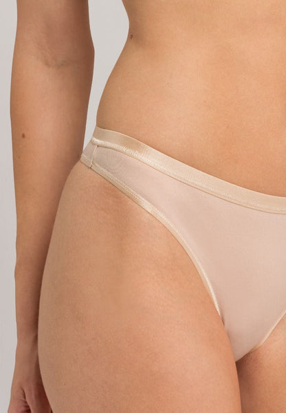 Hanro Basic Cotton Sensation Cotton Sensation Thong (071402) Beige