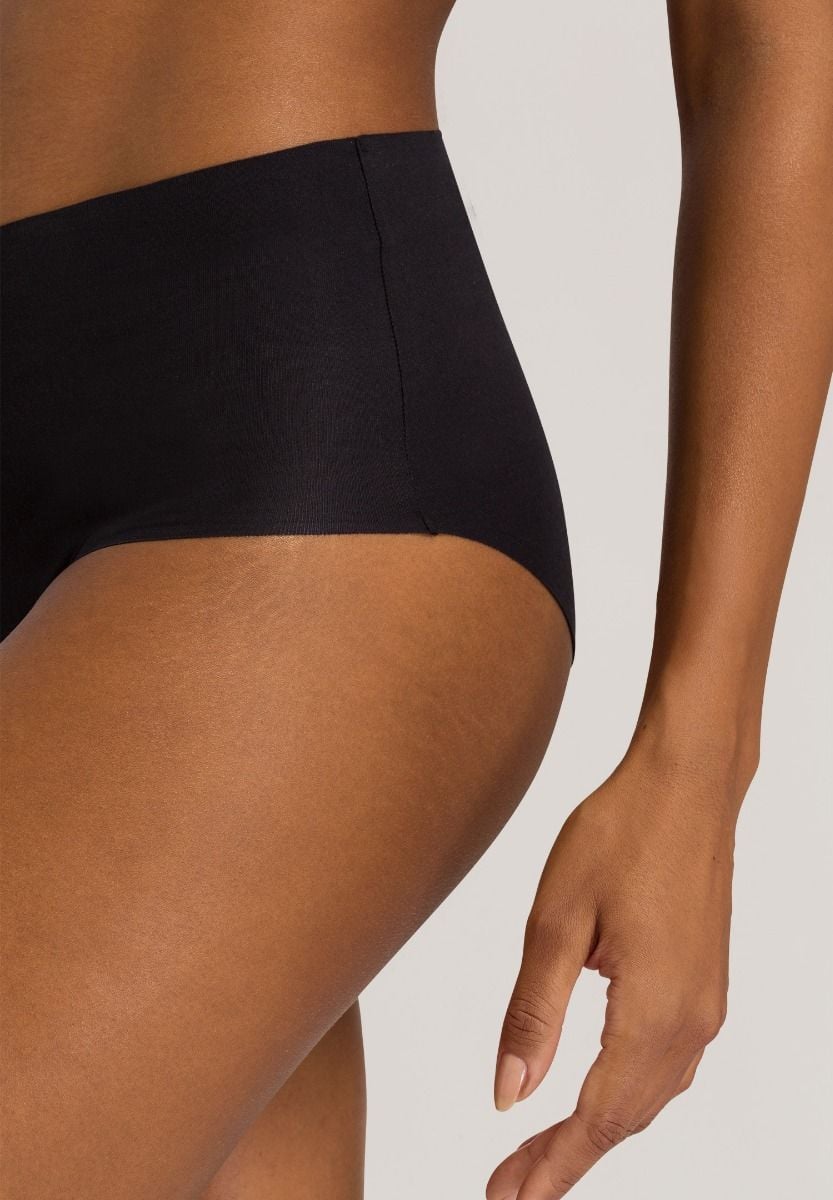 Hanro Basic Invisible Cotton Invisible Cotton Maxi Briefs (071228) Black