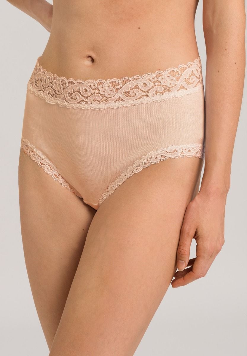 Hanro Basic Moments Moments Maxi Briefs (071483) Beige